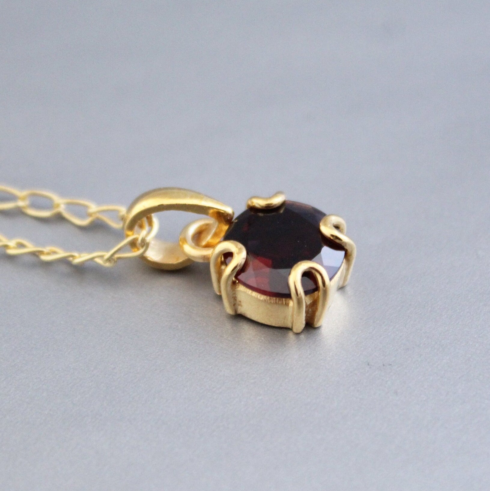 Garnet Necklace, Dainty Gold Pendant, Anniversary Gift, Bridesmaid Gifts, Birthstone Necklace, Personalized Jewelry, Birthstone Necklace