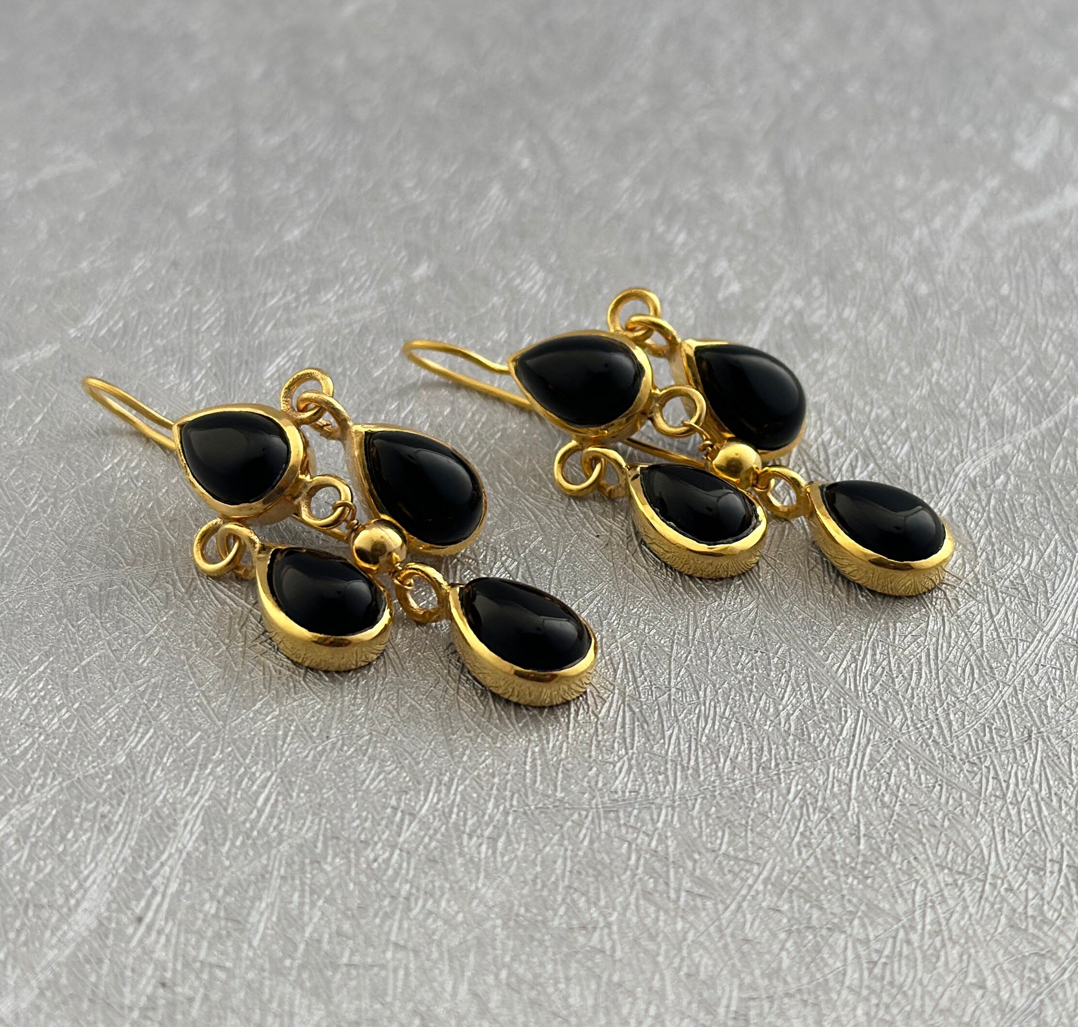 Black Onyx earrings, Long Dangle Earrings, Dainty Gold Earrings, Black Gemstone Earrings, Handmade Jewelry, Gift for Mom, Bridesmaid Gifts