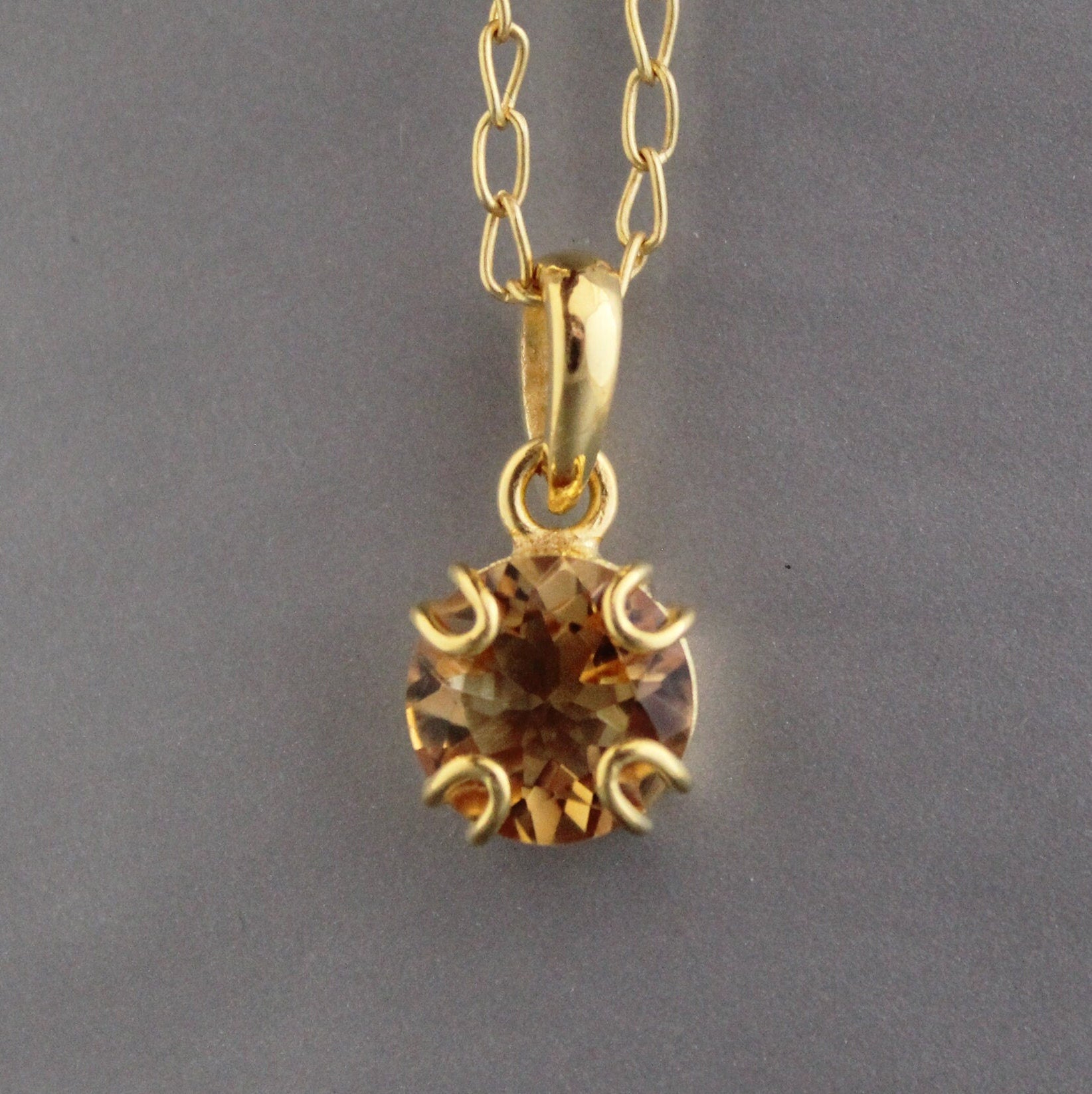 Citrine Necklace, Round November Birthstone, Dainty citrine necklace, Elegante citrine pendant, Gold citrine jewelry, Mother gift