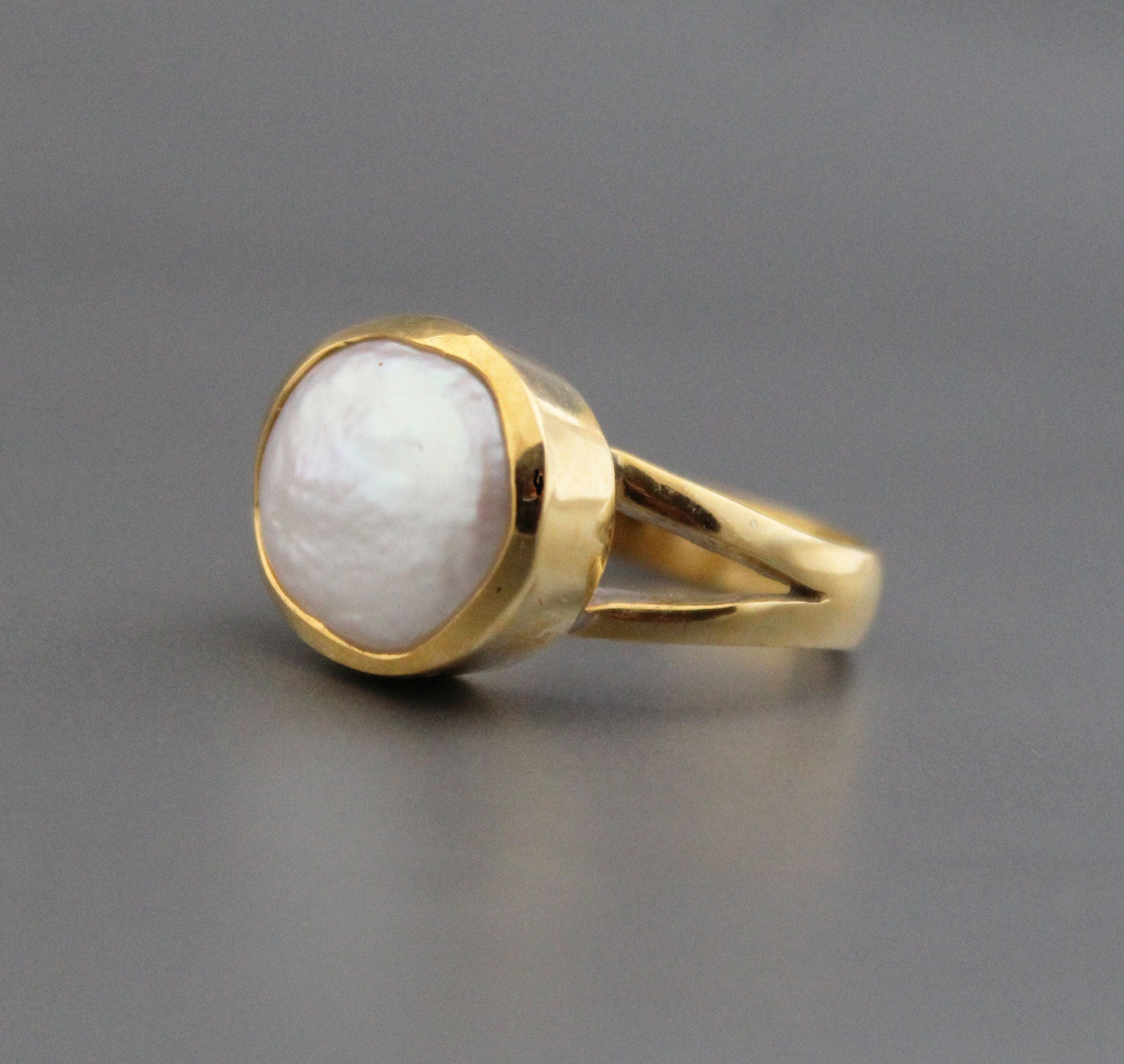 18K Gold Pearl Ring, Statement Ring, Freshwater Pearl Ring, Gift for her, Unique Birthstone Ring For Women