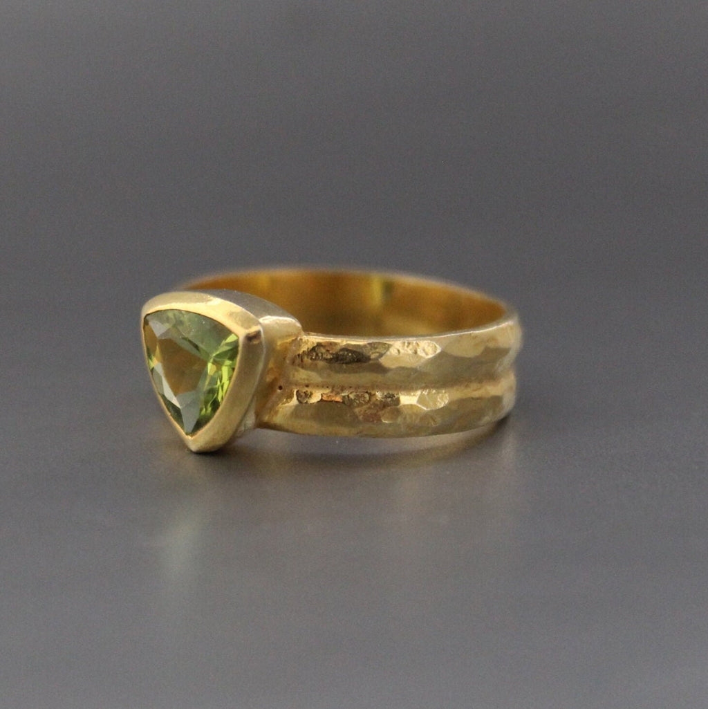 Peridot Ring, 14K Gold Filled ring, Dainty Birthstone Jewelry, Nature-Inspired Peridot Ring, Handmade Wedding Ring