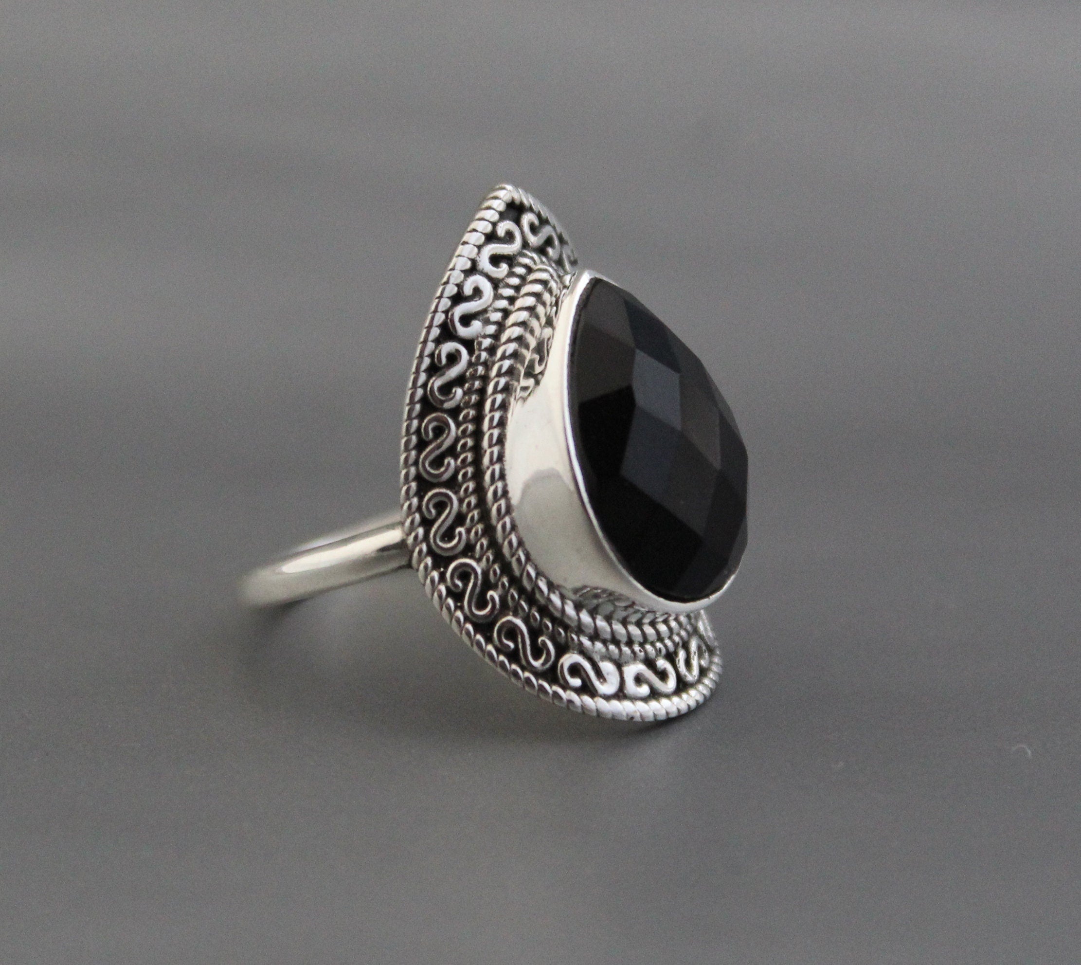 Black Onyx Ring, Sterling Silver Statement Ring, Boho Vintage Jewelry, Handmade Bold Gemstone Ring, Gift for Her, Gothic Jewelry