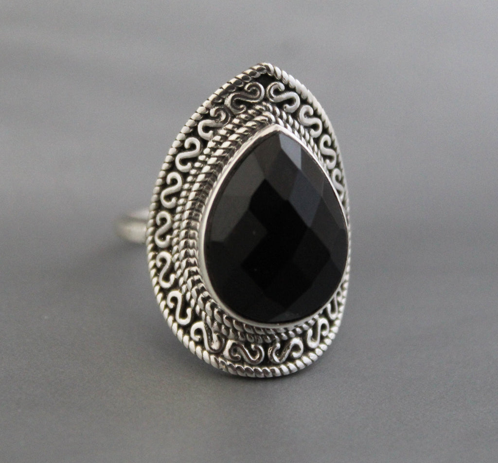 Black Onyx Ring, Sterling Silver Statement Ring, Boho Vintage Jewelry, Handmade Bold Gemstone Ring, Gift for Her, Gothic Jewelry
