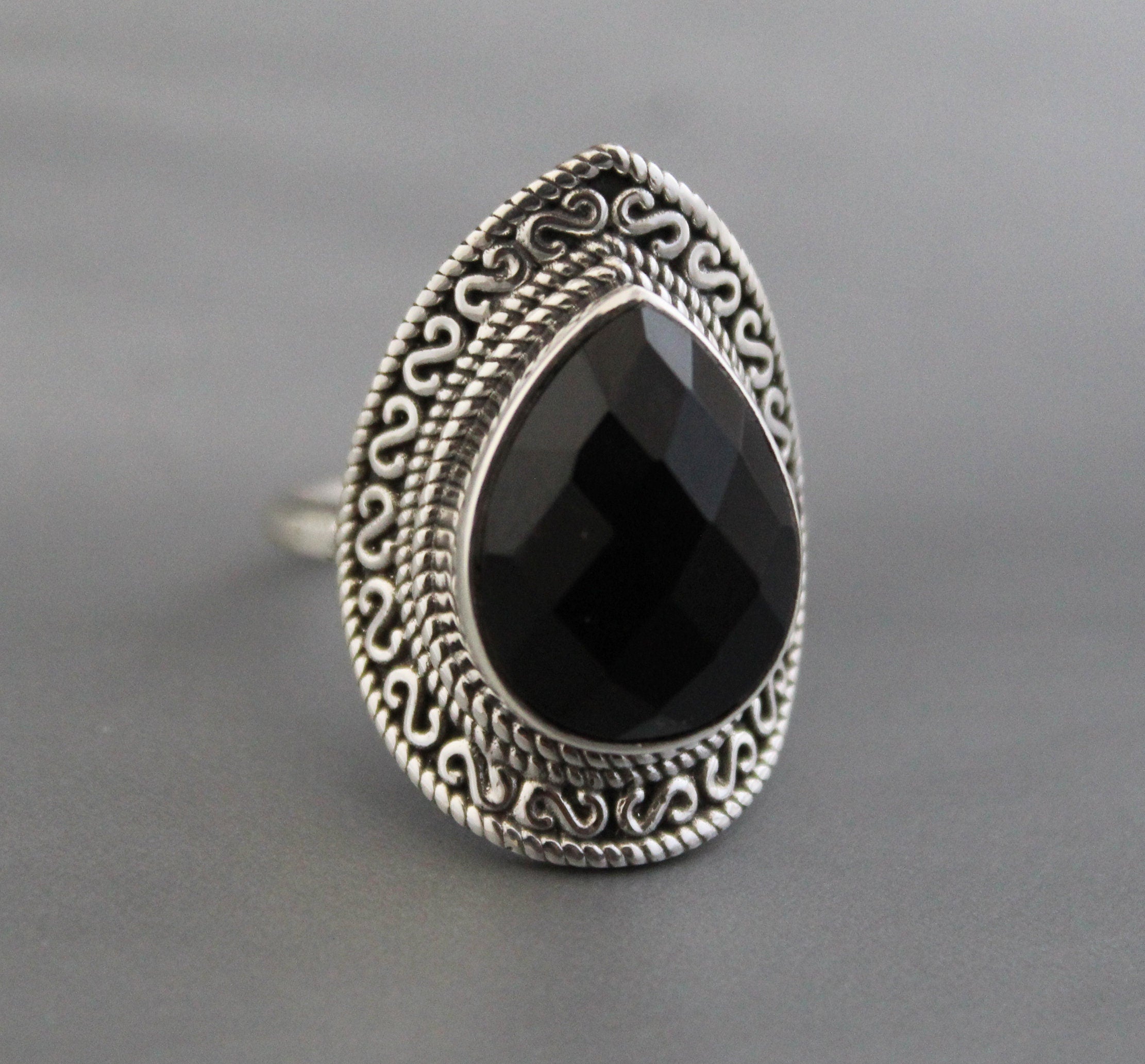 Black Onyx Ring, Sterling Silver Statement Ring, Boho Vintage Jewelry, Handmade Bold Gemstone Ring, Gift for Her, Gothic Jewelry