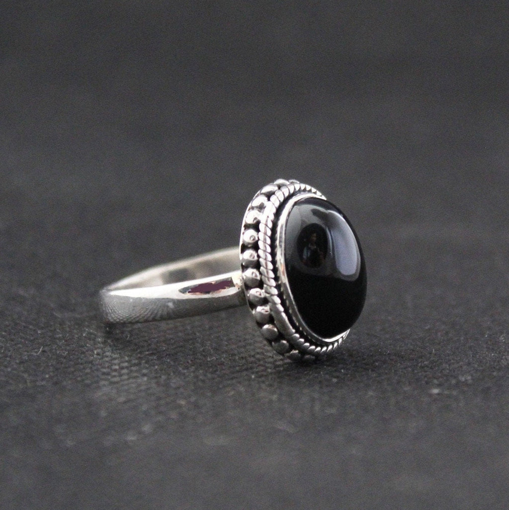 Black Onyx Sterling Silver Ring, Vintage Inspired Black Stone Ring, Grandma Gift, Minimalist ring, Signet ring, Everyday ring