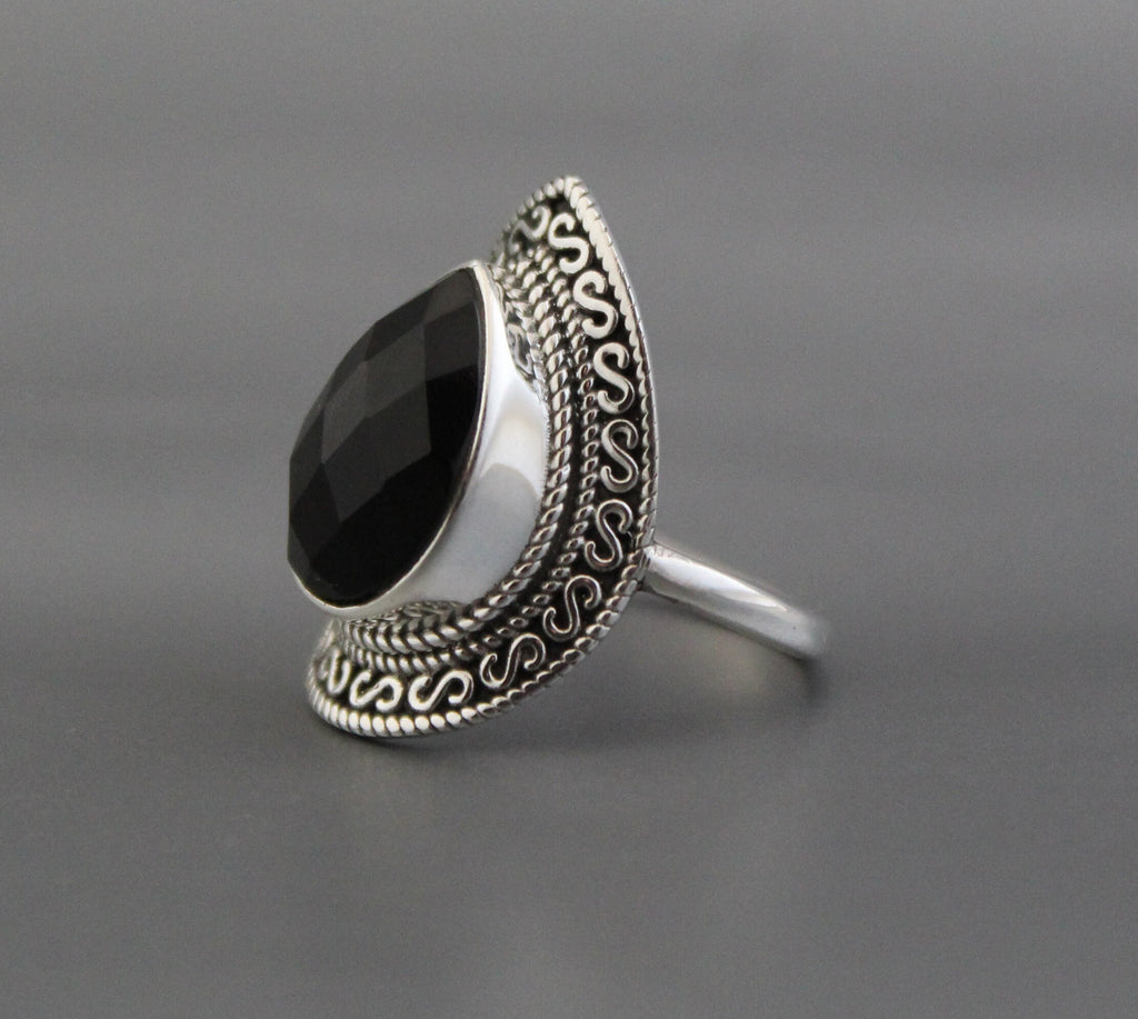 Black Onyx Ring, Sterling Silver Statement Ring, Boho Vintage Jewelry, Handmade Bold Gemstone Ring, Gift for Her, Gothic Jewelry