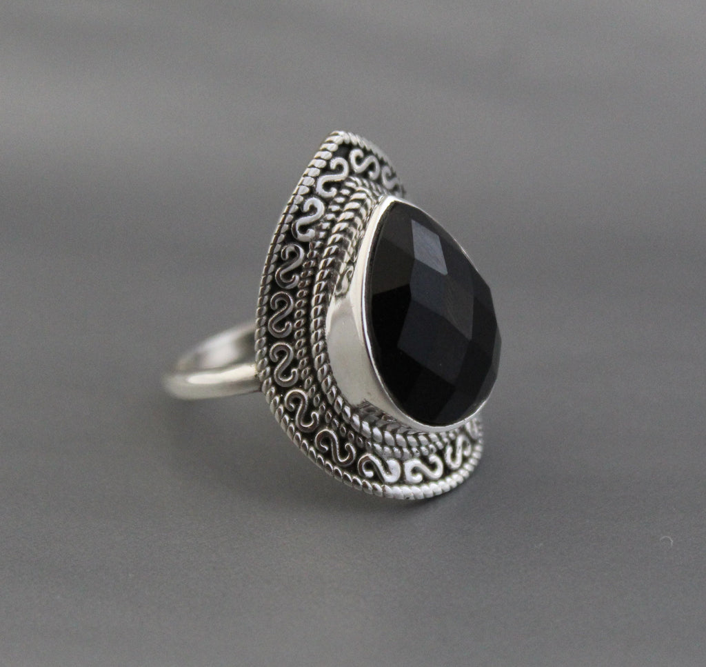 Black Onyx Ring, Sterling Silver Statement Ring, Boho Vintage Jewelry, Handmade Bold Gemstone Ring, Gift for Her, Gothic Jewelry