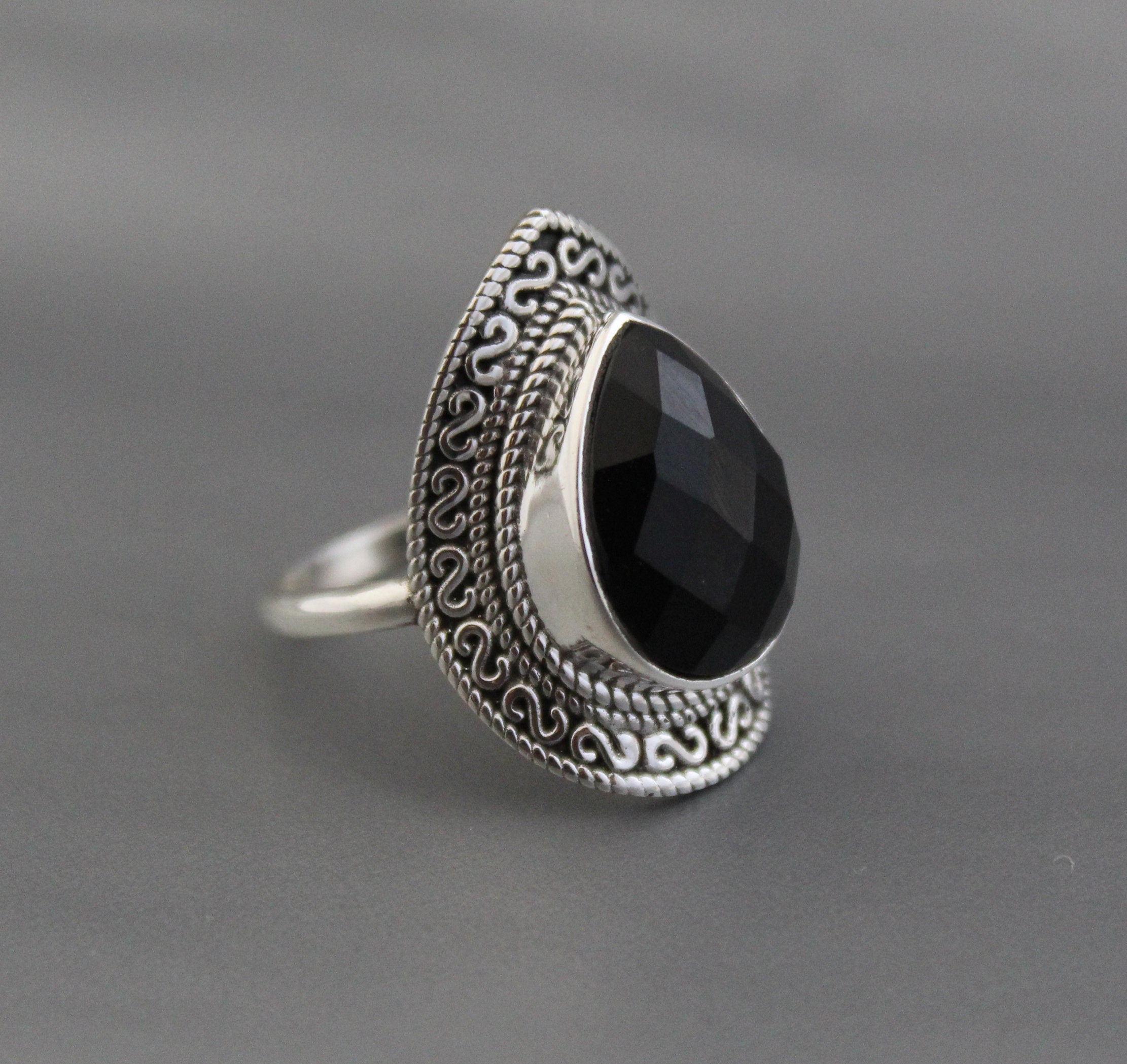 Black Onyx Ring, Sterling Silver Statement Ring, Boho Vintage Jewelry, Handmade Bold Gemstone Ring, Gift for Her, Gothic Jewelry