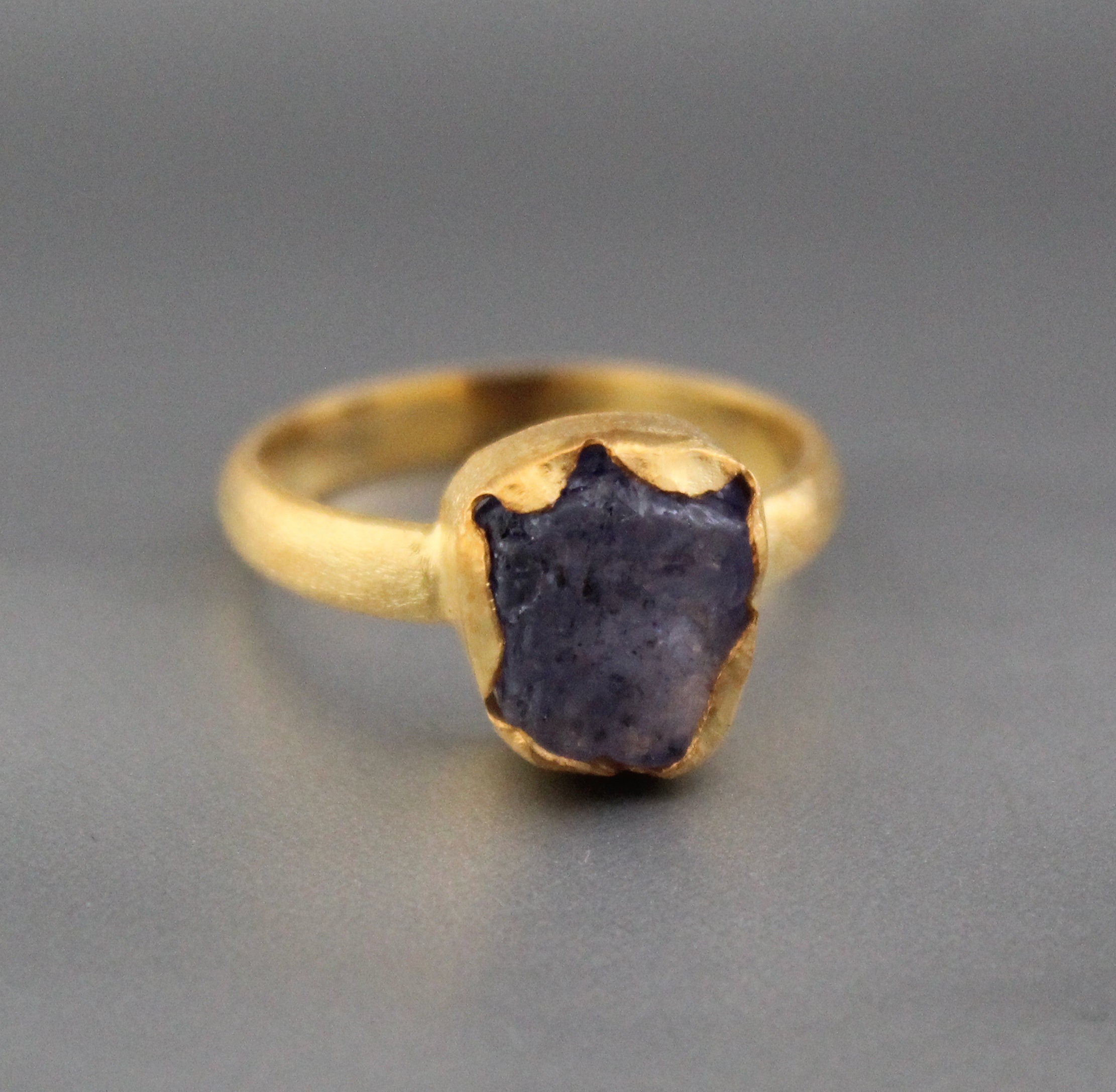 Raw Tanzanite Ring, Raw Stone, Rings for Women, Gift For Her, Raw Crystal Ring, Minimalist Ring, Handmade Jewelry, Birthstone Jewelry