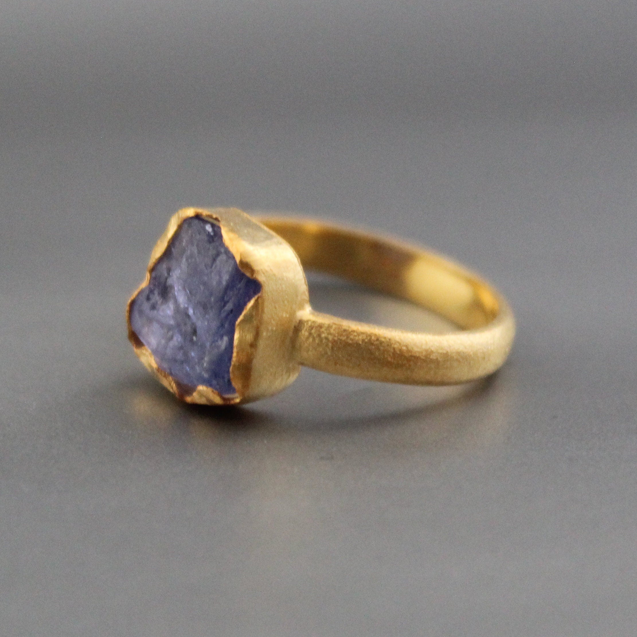 Raw Tanzanite Ring, Raw Stone, Rings for Women, Gift For Her, Raw Crystal Ring, Minimalist Ring, Handmade Jewelry, Birthstone Jewelry