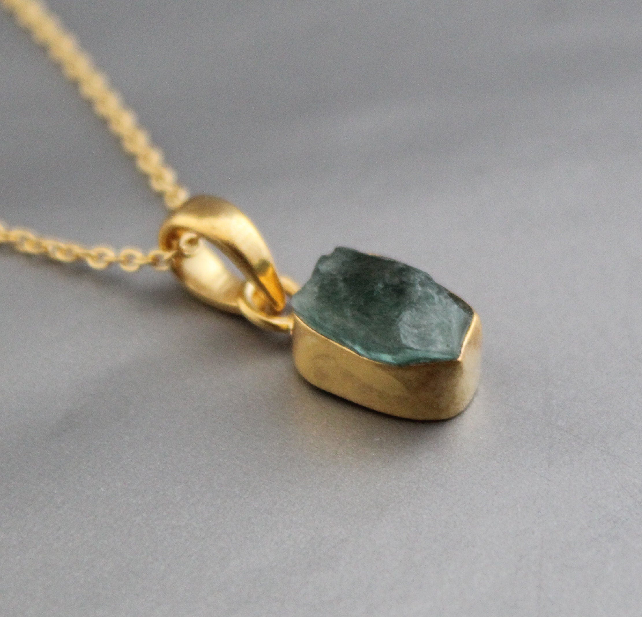 Raw Tourmaline Necklace, Crystal Necklace, Statement Necklace, Green Necklace, October Birthstone Jewelry, Healing Necklace, Layering