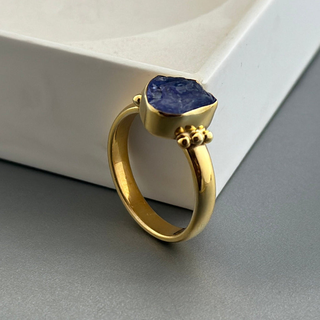 Raw Tanzanite Ring, 18K Gold Vermiel, Handmade Boho Jewelry, Unique Statement Ring, Nature Jewelry, Gift Ring