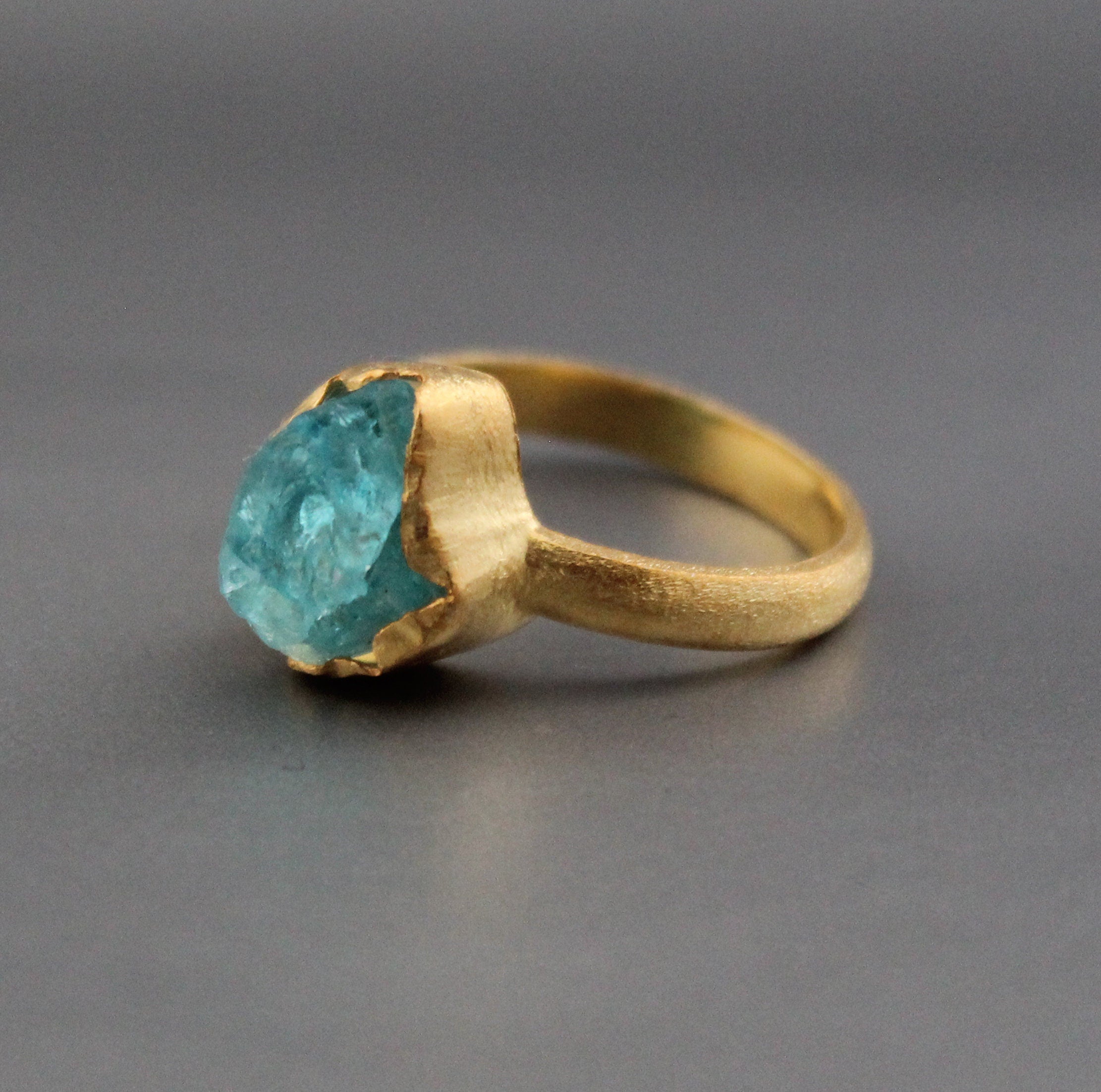 Raw Apatite Silver Ring, Teal Blue Crystal Gemstone, Custom Birthstone Ring, Mothers Birthstone Ring, Raw Gemstone Ring
