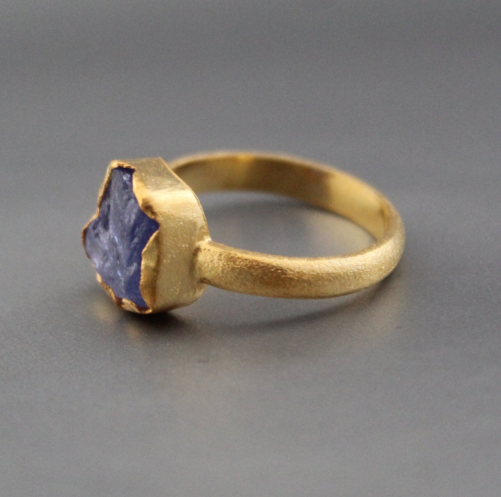 Raw Tanzanite Ring, Raw Stone, Rings for Women, Gift For Her, Raw Crystal Ring, Minimalist Ring, Handmade Jewelry, Birthstone Jewelry