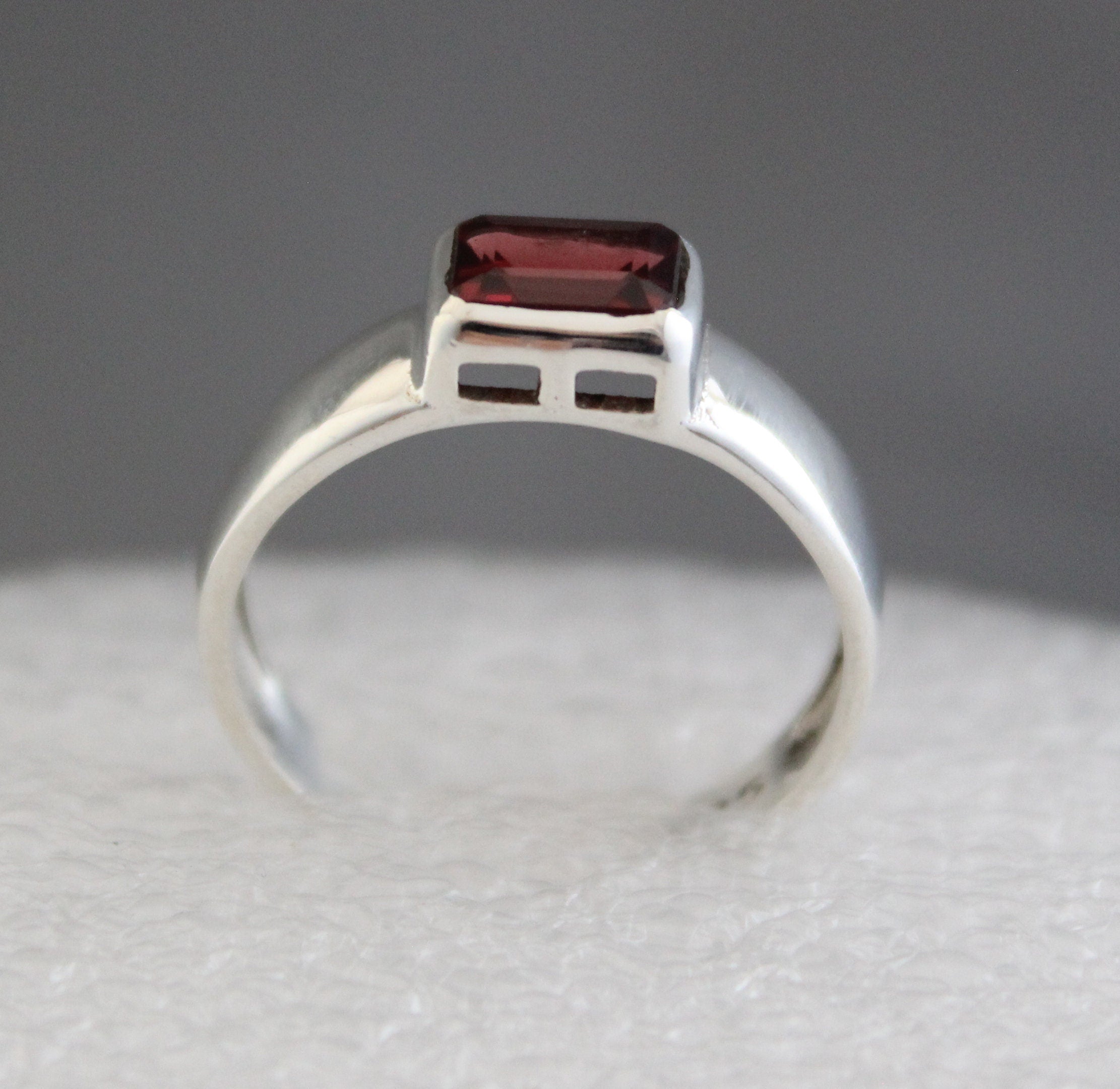 January Birthstone Garnet Ring, 14K Gold, Bridal Jewelry, Passion Stone, Gift For Mom