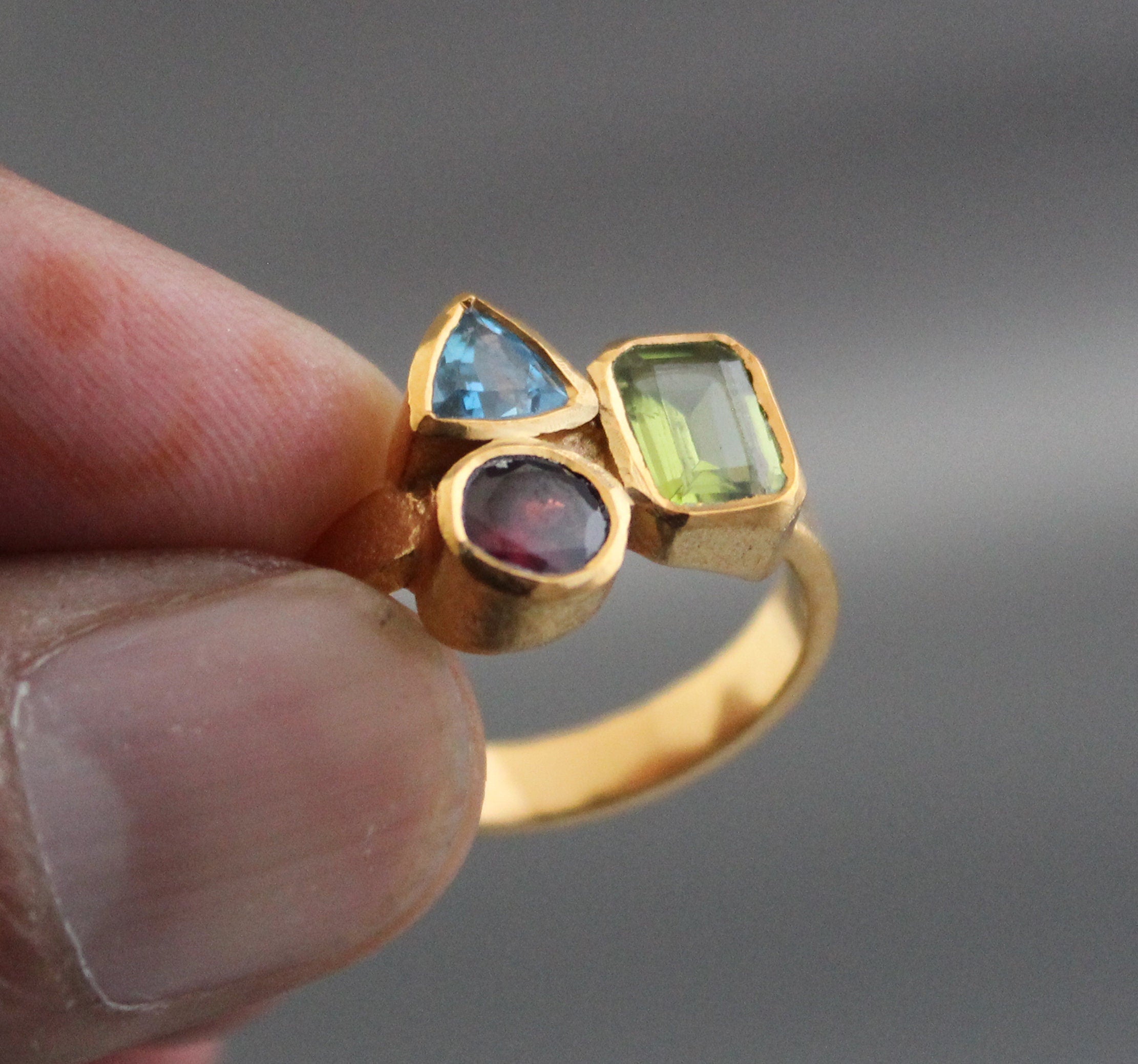 Unique Birthstone Ring, Personalized custom Three stone ring, Multi Stone Ring, Natural Gemstone Ring, Garnet Peridot Blue Topaz