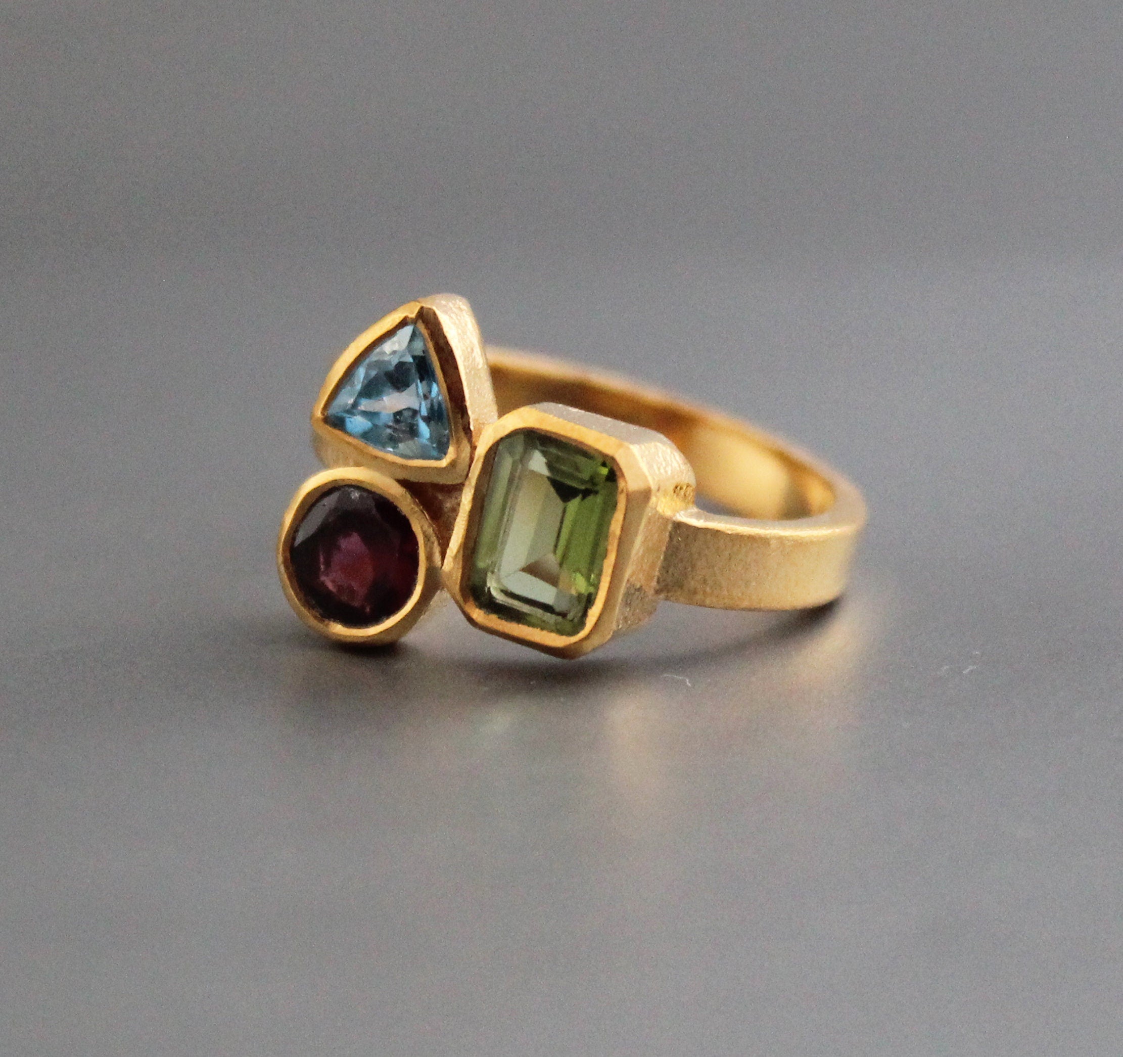Unique Birthstone Ring, Personalized custom Three stone ring, Multi Stone Ring, Natural Gemstone Ring, Garnet Peridot Blue Topaz