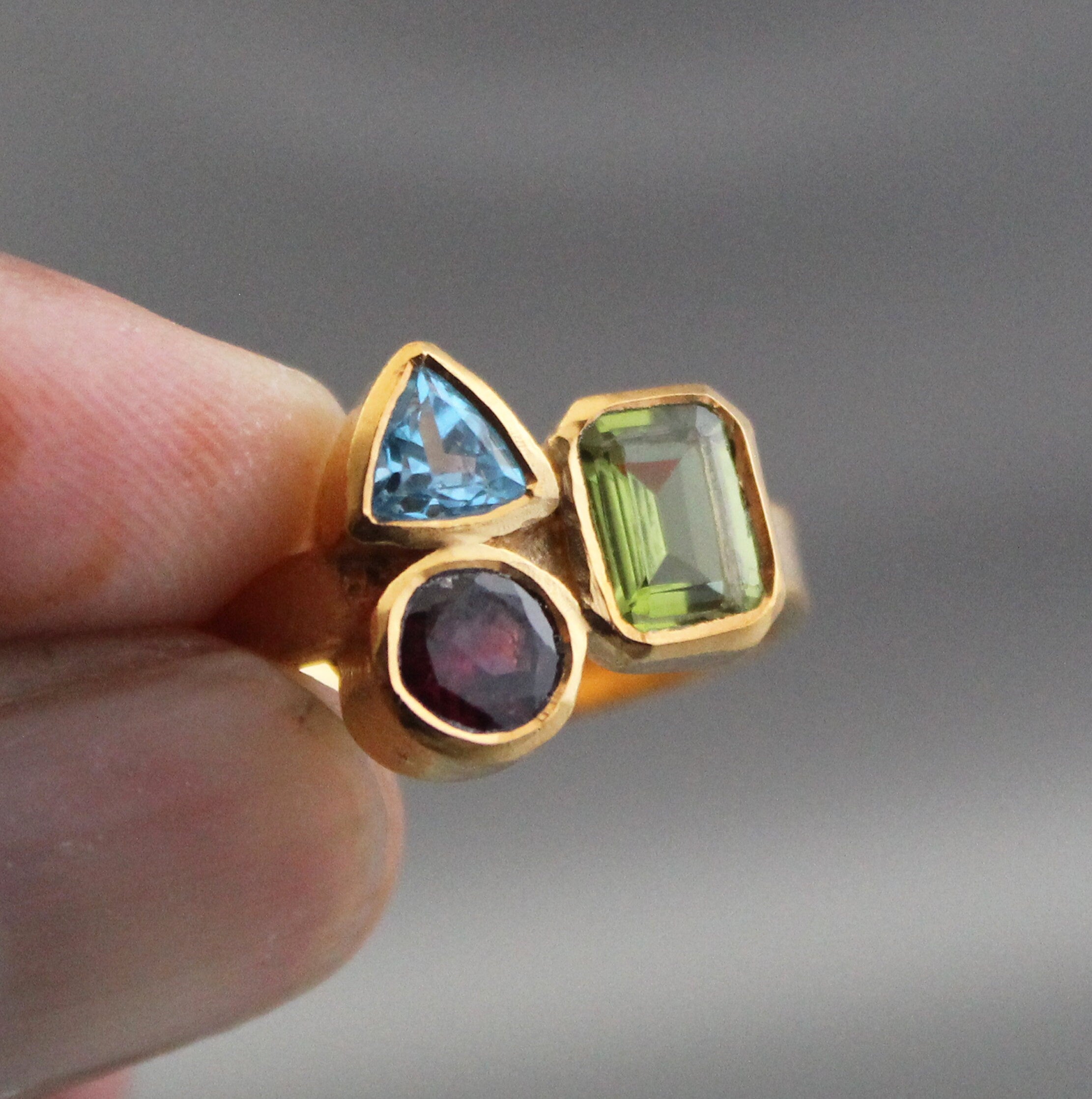 Unique Birthstone Ring, Personalized custom Three stone ring, Multi Stone Ring, Natural Gemstone Ring, Garnet Peridot Blue Topaz