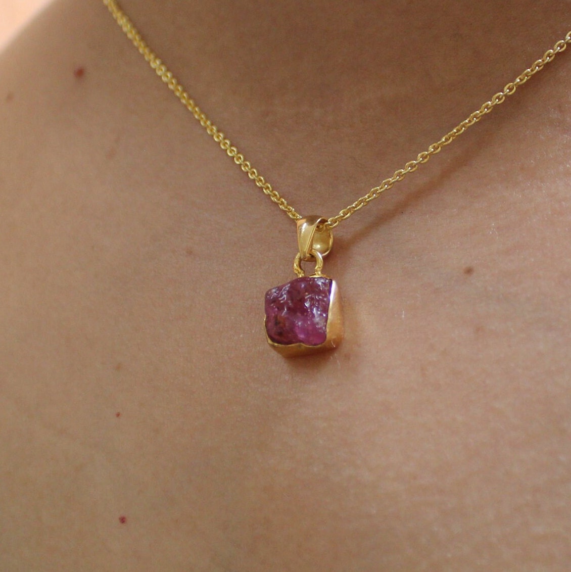 Raw Tourmaline Necklace, Gemstone Necklace, Raw Crystal Necklace, Rough Stone Necklace, Rough tourmaline, Healing Stone, Spiritual Necklace