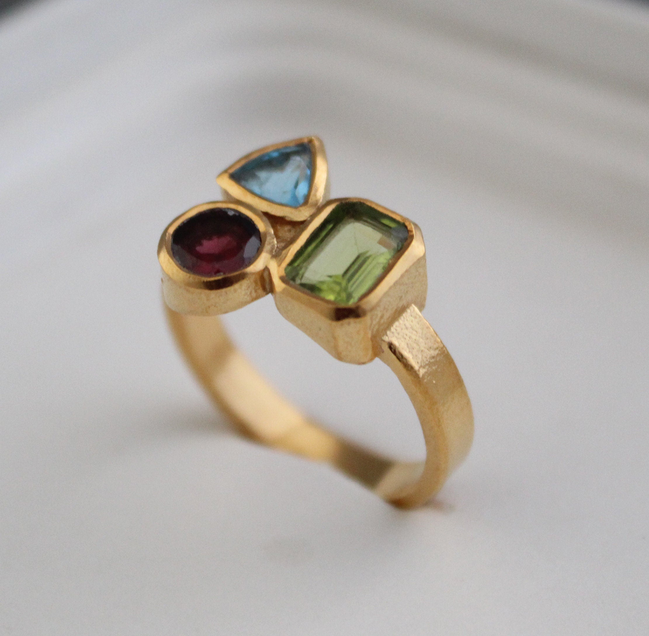 Unique Birthstone Ring, Personalized custom Three stone ring, Multi Stone Ring, Natural Gemstone Ring, Garnet Peridot Blue Topaz