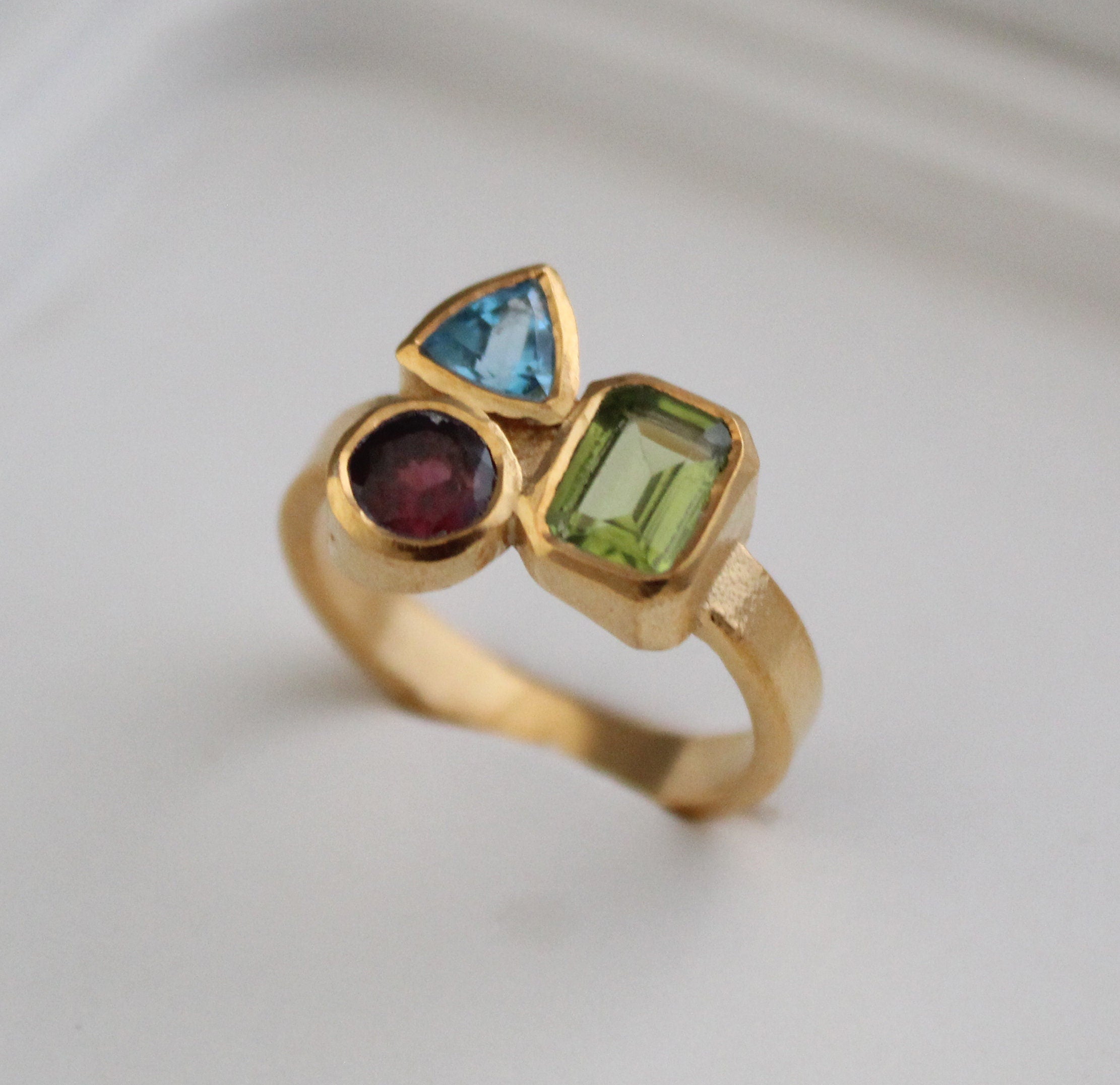 Unique Birthstone Ring, Personalized custom Three stone ring, Multi Stone Ring, Natural Gemstone Ring, Garnet Peridot Blue Topaz