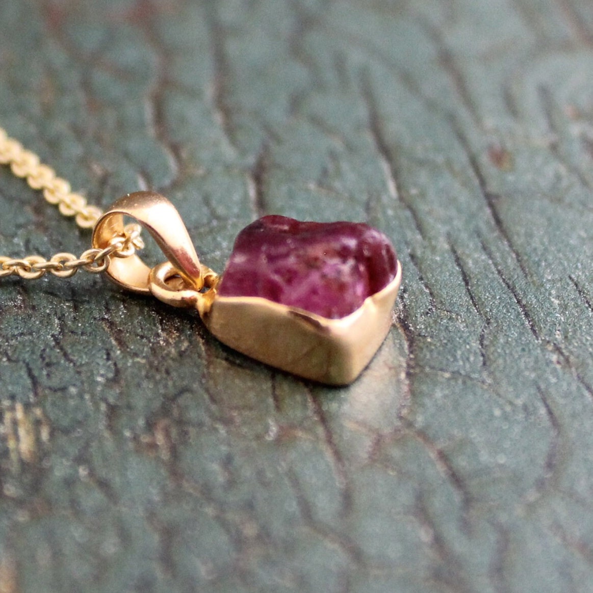 Raw Tourmaline Necklace, Gemstone Necklace, Raw Crystal Necklace, Rough Stone Necklace, Rough tourmaline, Healing Stone, Spiritual Necklace