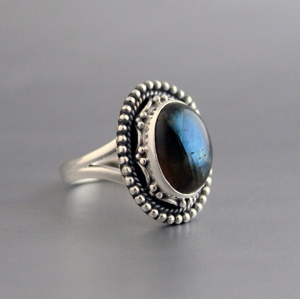 Handmade Oval Blue Fire Labradorite Ring, 925 Sterling Silver, Birthstone jewelry, Gemstone Ring, Art Deco Ring, Bohemian Jewelry