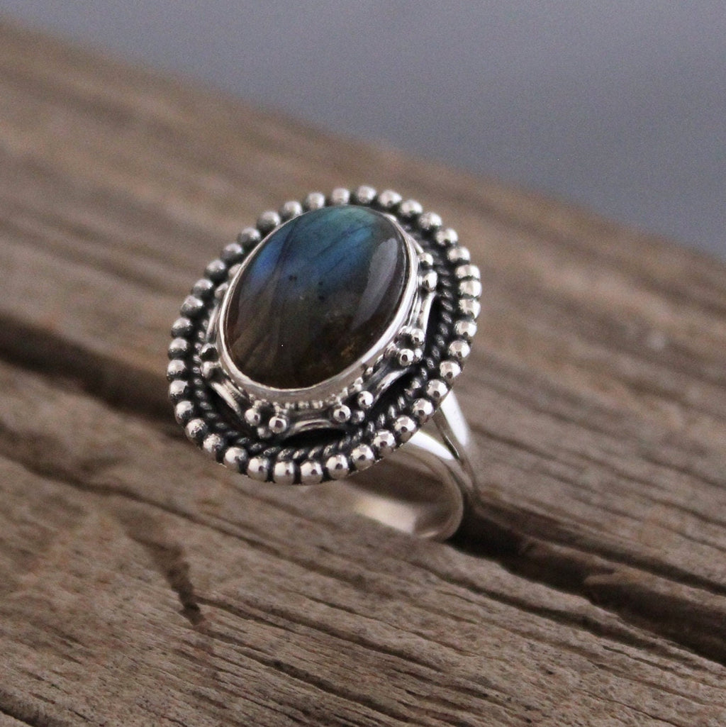 Handmade Oval Blue Fire Labradorite Ring, 925 Sterling Silver, Birthstone jewelry, Gemstone Ring, Art Deco Ring, Bohemian Jewelry