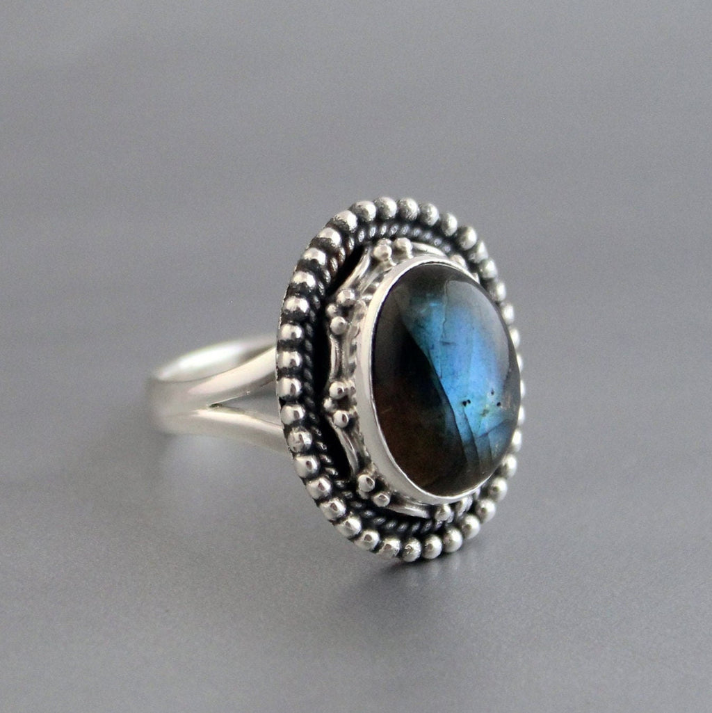 Handmade Oval Blue Fire Labradorite Ring, 925 Sterling Silver, Birthstone jewelry, Gemstone Ring, Art Deco Ring, Bohemian Jewelry