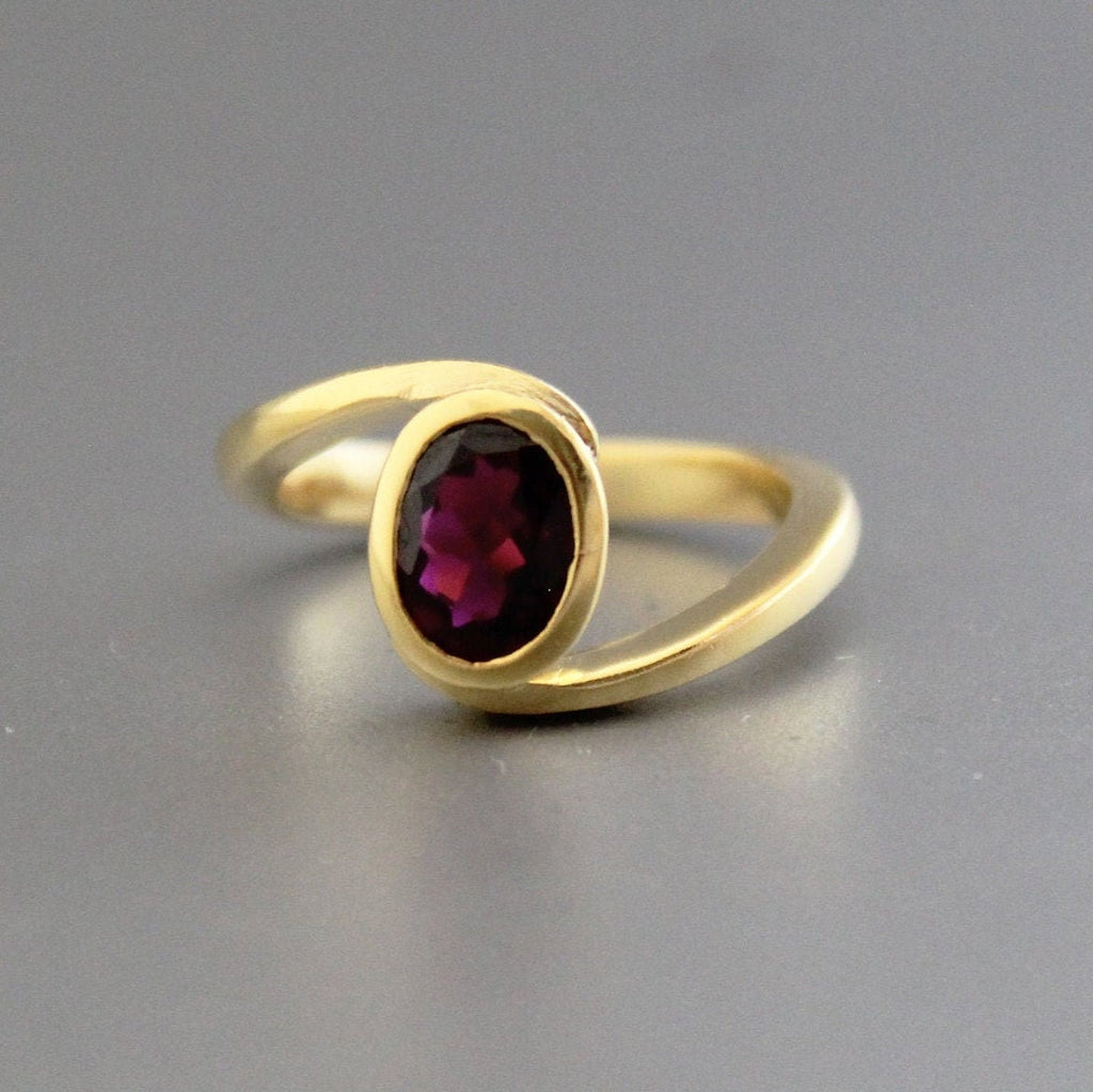 Natural Garnet Ring, Dainty Silver January Birthstone, Gold Filled Ring, Nature Inspire Ring, Gift For Her