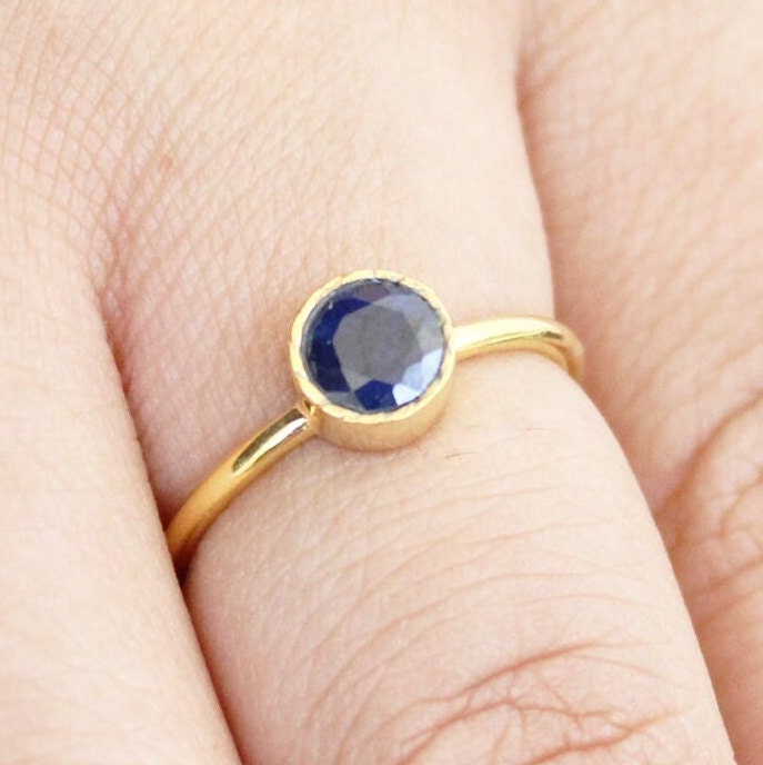 Blue Sapphire Solitaire Ring, Elegant Stackable Anniversary Ring, Blue Gemstone, September Birthstone, Engagement Ring