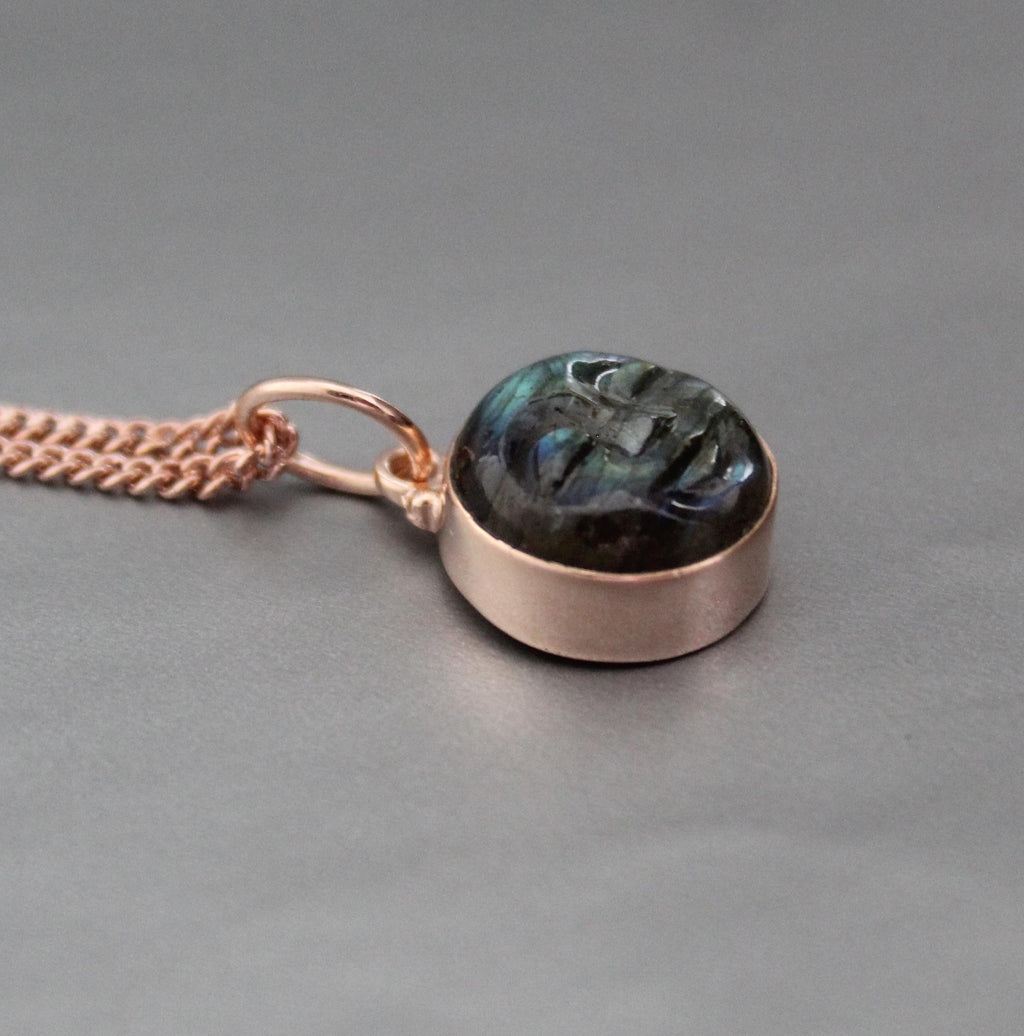 Handmade Rose Gold Labradorite Necklace, Sterling Silver Moon Face Pendant, Crystal Jewelry, Gold vermiel, Gift for her
