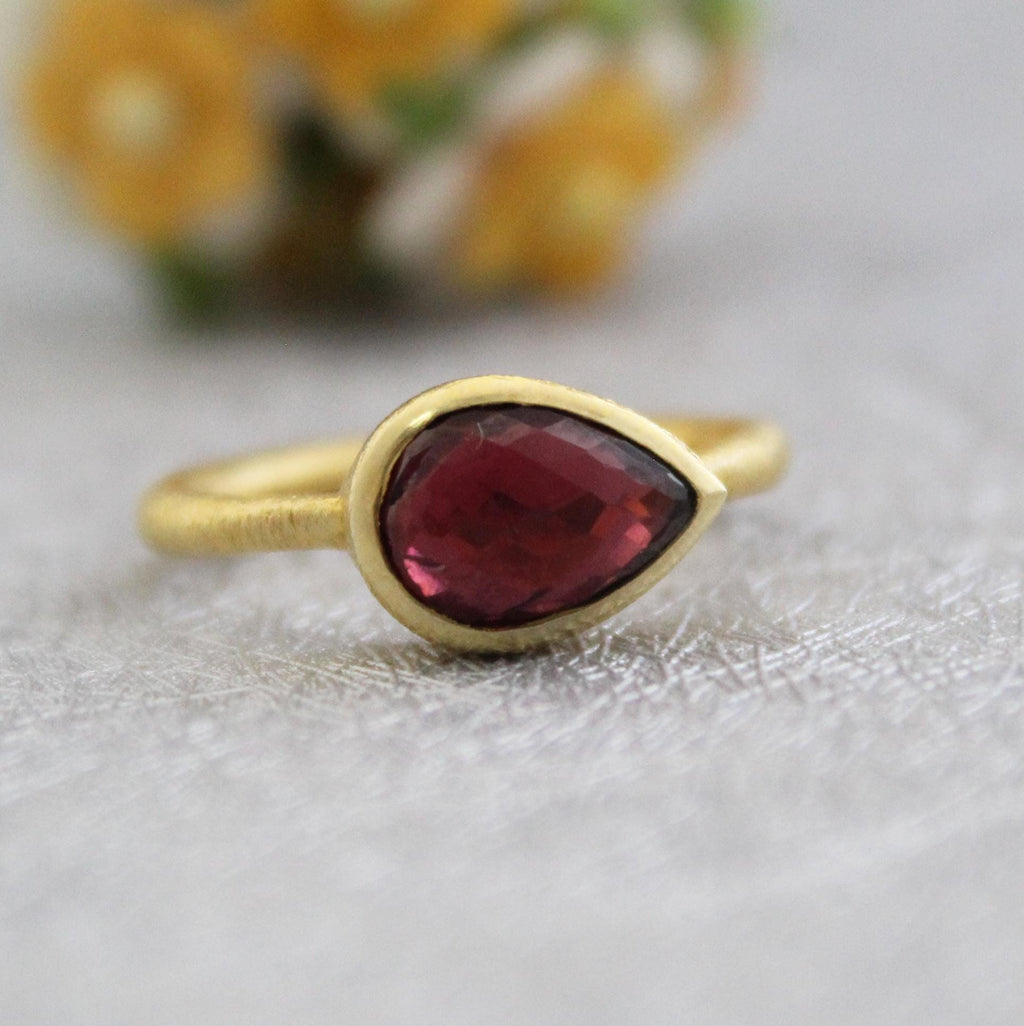 Garnet Ring, Teardrop Gemstone, 18K Gold Filled, Handmade Ring, Wedding Jewelry, White Rainbow, Gift Ring, January Birthstone