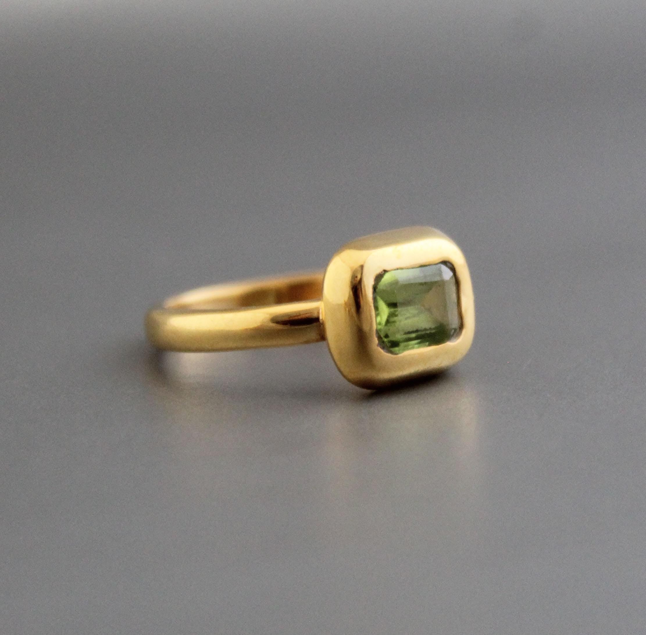 Handmade Peridot Ring, August Birthstone, 18K Yellow Gold Fill, peridot gifted ring, dainty peridot ring