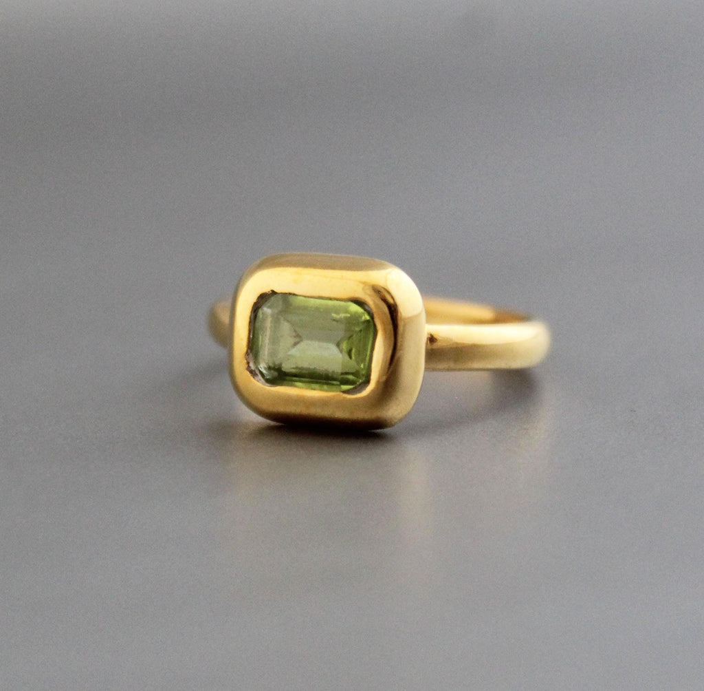 Handmade Peridot Ring, August Birthstone, 18K Yellow Gold Fill, peridot gifted ring, dainty peridot ring