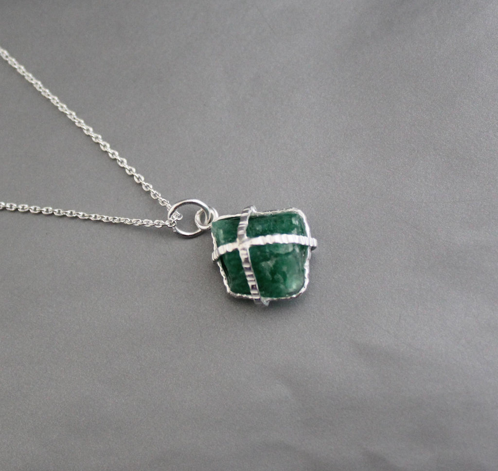 Raw Emerald Necklace, May Birthstone Necklace, Natural Gemstone Necklace, Sterling silver Necklace, Green Pendant, Handmade Jewelry