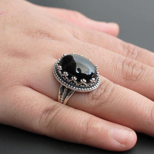 Black Onyx Silver Ring, Oval Cabochon Birthstone, Handmade Gemstone Jewelry, Boho Statement Ring, Healing Crystal Ring Gift, Everyday ring