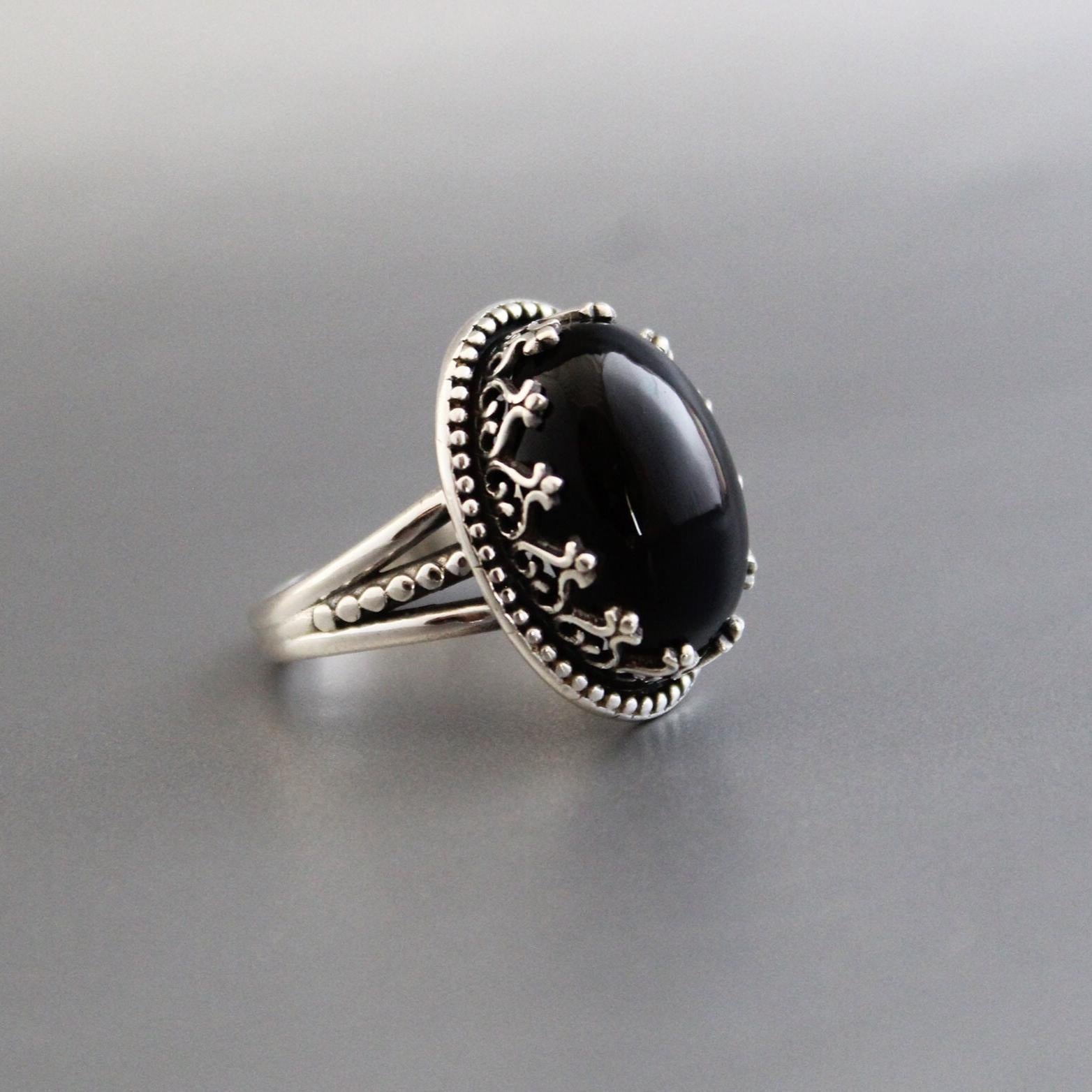 Black Onyx Silver Ring, Oval Cabochon Birthstone, Handmade Gemstone Jewelry, Boho Statement Ring, Healing Crystal Ring Gift, Everyday ring