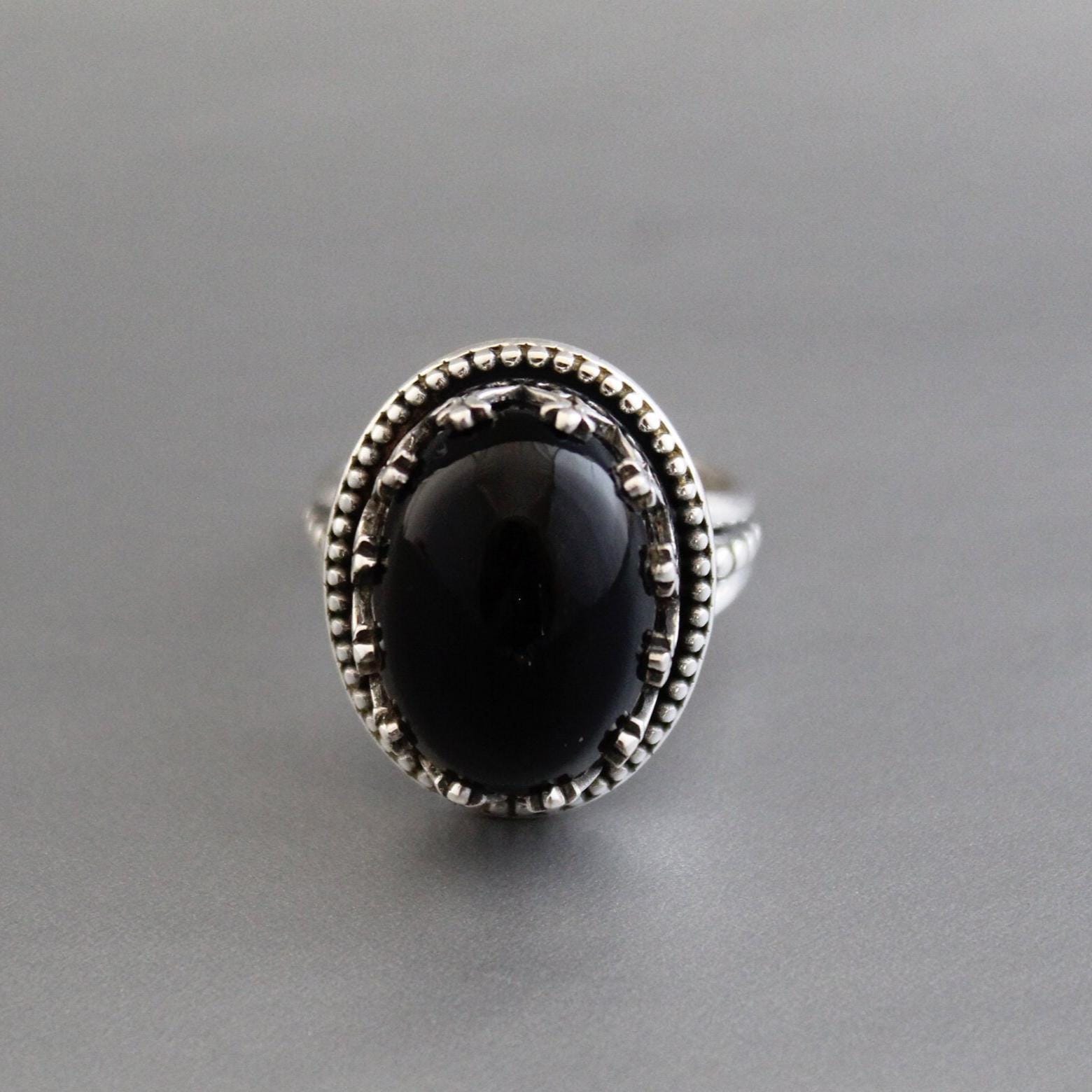 Black Onyx Silver Ring, Oval Cabochon Birthstone, Handmade Gemstone Jewelry, Boho Statement Ring, Healing Crystal Ring Gift, Everyday ring