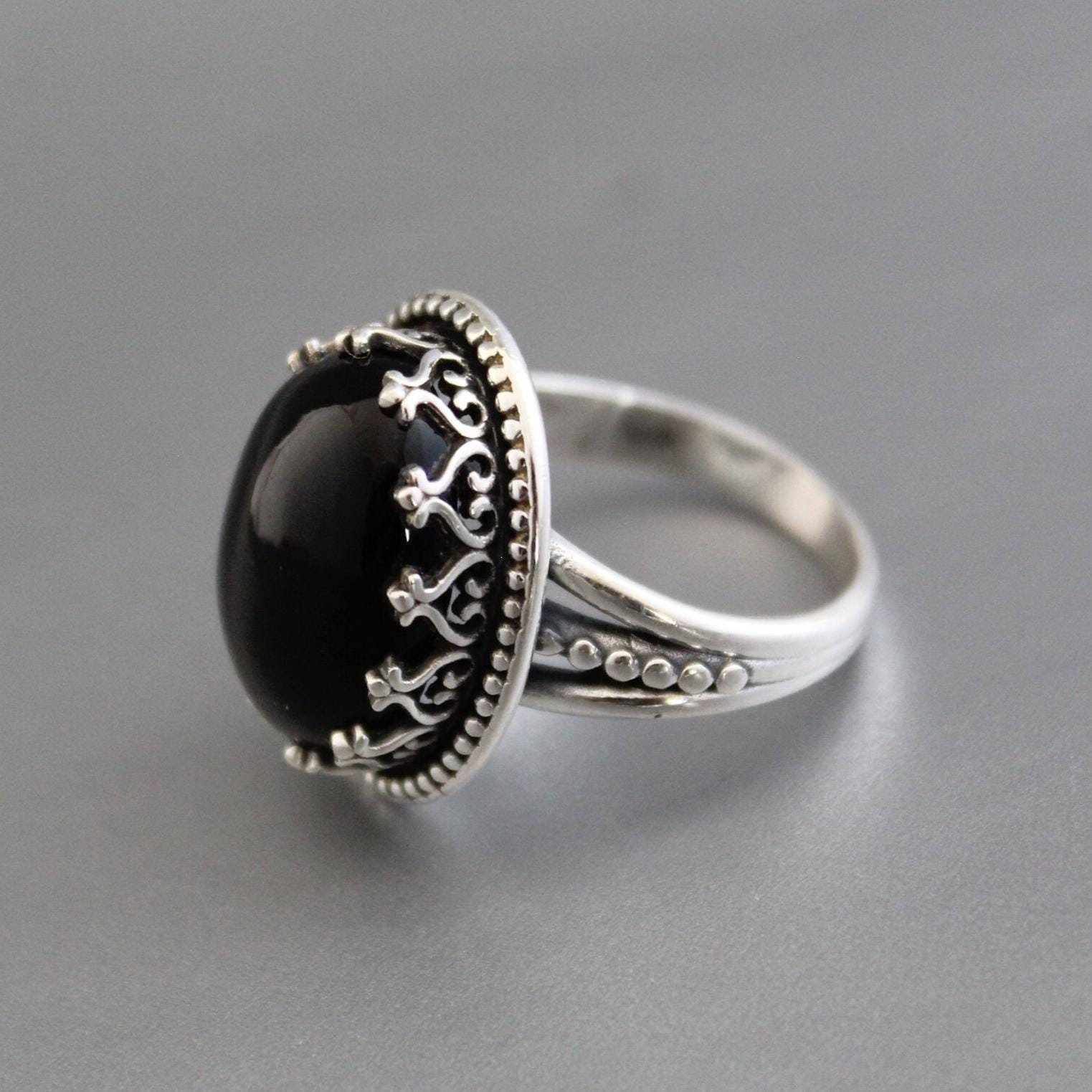 Black Onyx Silver Ring, Oval Cabochon Birthstone, Handmade Gemstone Jewelry, Boho Statement Ring, Healing Crystal Ring Gift, Everyday ring