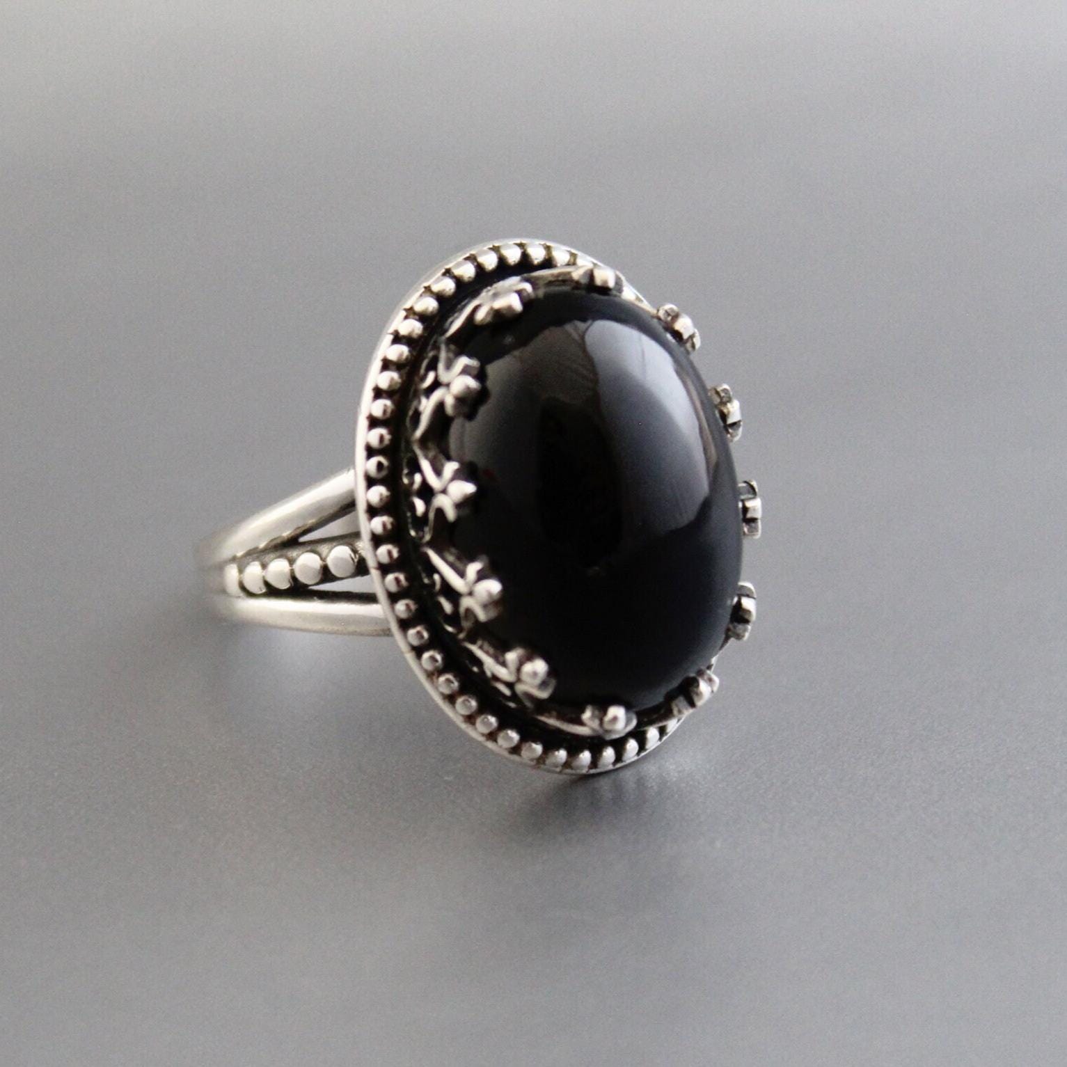Black Onyx Silver Ring, Oval Cabochon Birthstone, Handmade Gemstone Jewelry, Boho Statement Ring, Healing Crystal Ring Gift, Everyday ring
