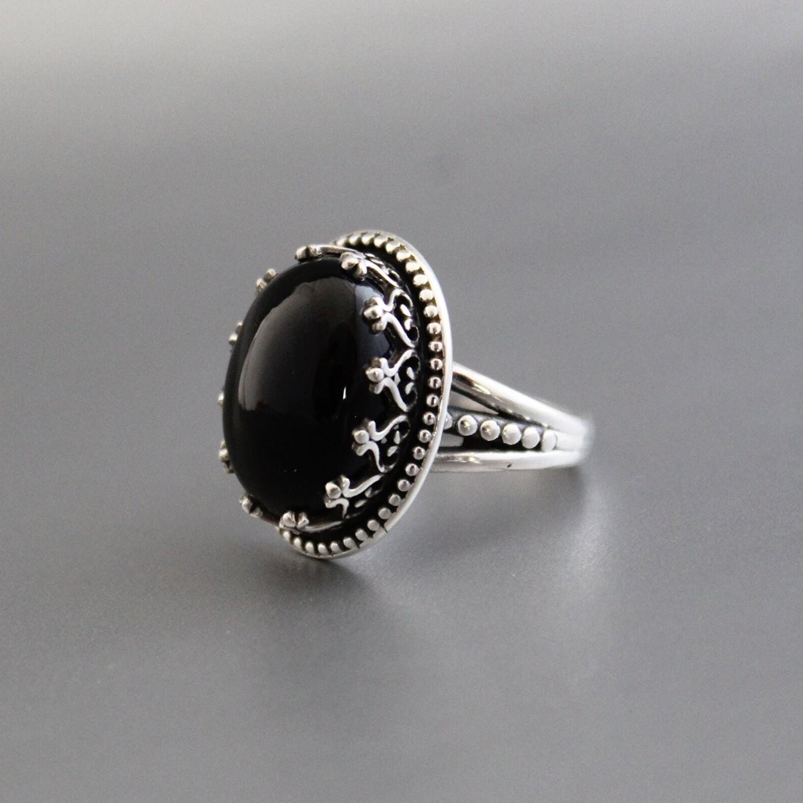 Black Onyx Silver Ring, Oval Cabochon Birthstone, Handmade Gemstone Jewelry, Boho Statement Ring, Healing Crystal Ring Gift, Everyday ring