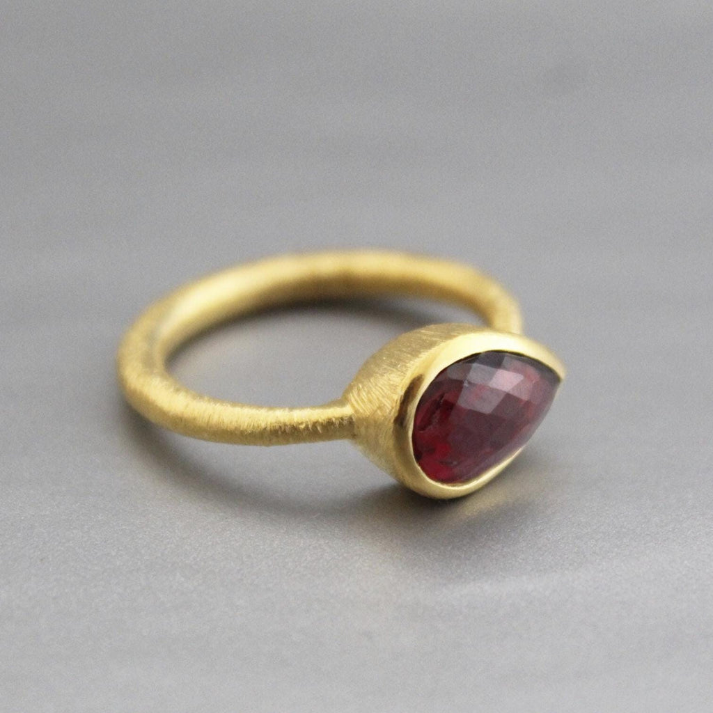 Garnet Ring, Teardrop Gemstone, 18K Gold Filled, Handmade Ring, Wedding Jewelry, White Rainbow, Gift Ring, January Birthstone