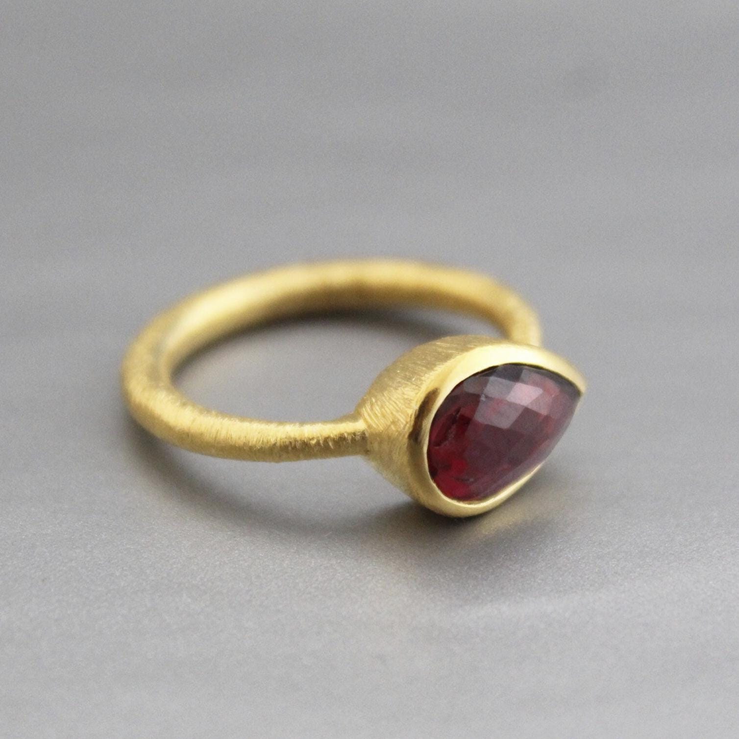Garnet Ring, Teardrop Gemstone, 18K Gold Filled, Handmade Ring, Wedding Jewelry, White Rainbow, Gift Ring, January Birthstone