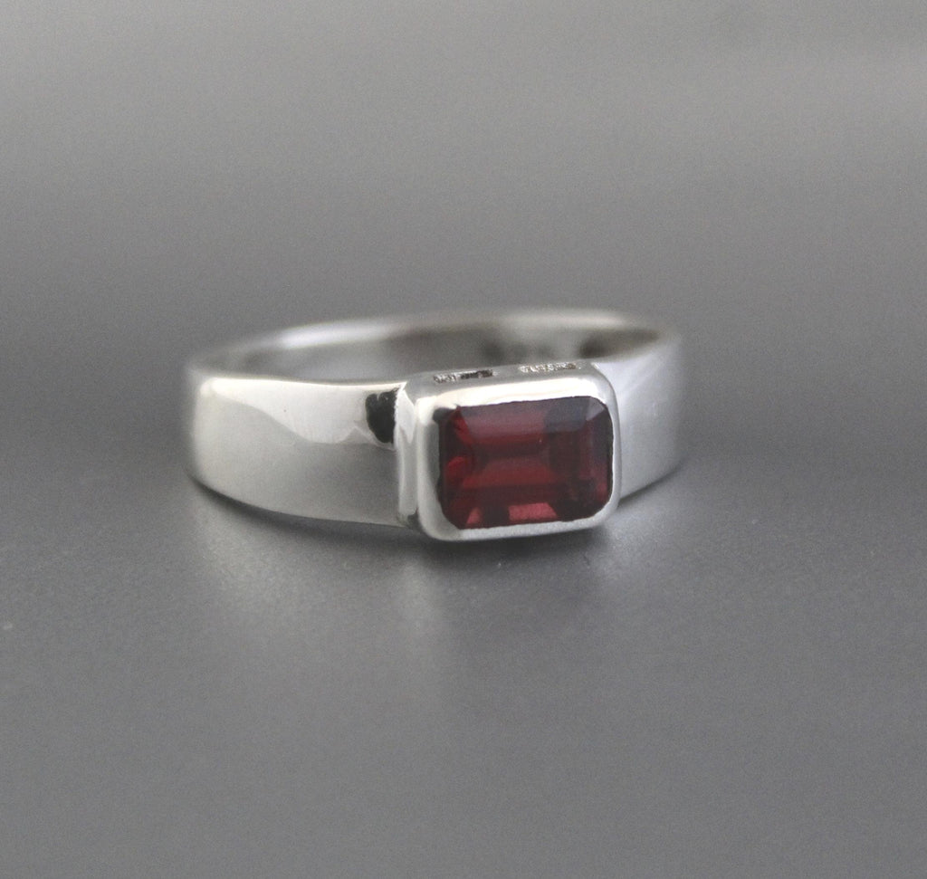 January Birthstone Garnet Ring, 14K Gold, Bridal Jewelry, Passion Stone, Gift For Mom