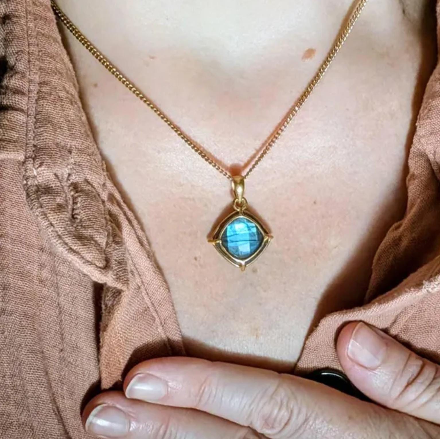 Labradorite Necklace, Birthstone Necklace, Gemstone Necklace, Handmade Jewelry, Gifts for Mom, Custom Jewelry, Personalized Gift for Friend