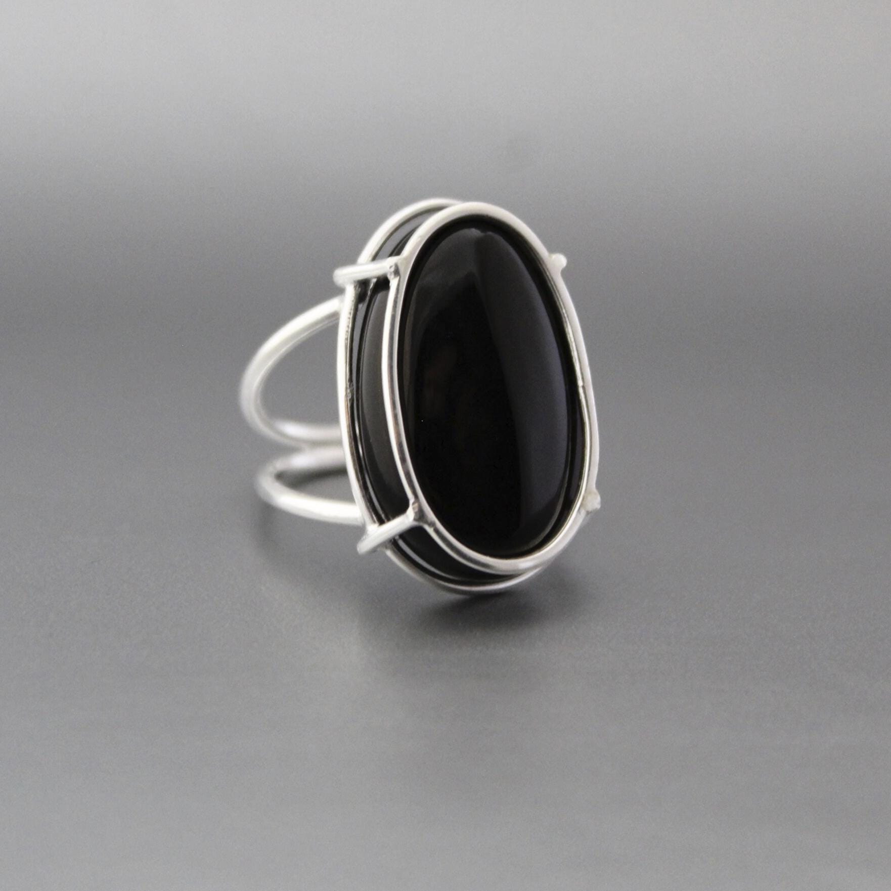 Oval Black Onyx Ring, Natural Black Gemstone, Handmade Mothers Day Gift, Proposal Gift, 925 sterling silver