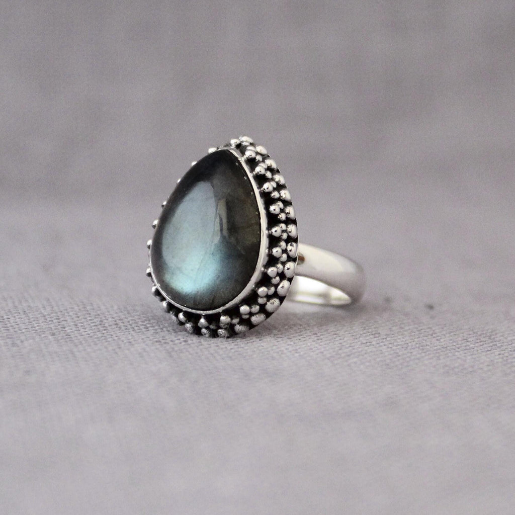 Labradorite Ring, Statement Ring, Handmade Ring, gemstone jewelry, unique ring, sterling ring, ring for women, engagement rings, JEWELRY