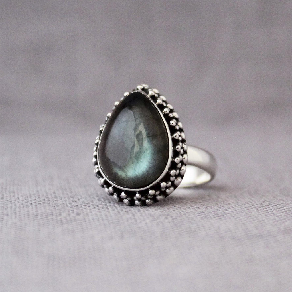 Labradorite Ring, Statement Ring, Handmade Ring, gemstone jewelry, unique ring, sterling ring, ring for women, engagement rings, JEWELRY