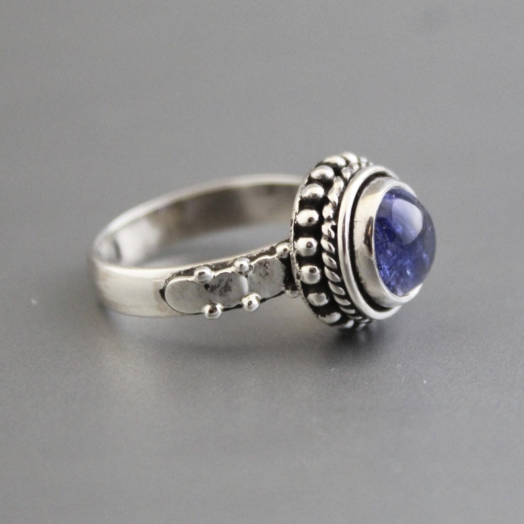 Natural Tanzanite Ring, Handmade Vintage Style, December Birthstone, Solid 925 Sterling Silver Ring, Dainty Wedding Ring, Blue stone Ring